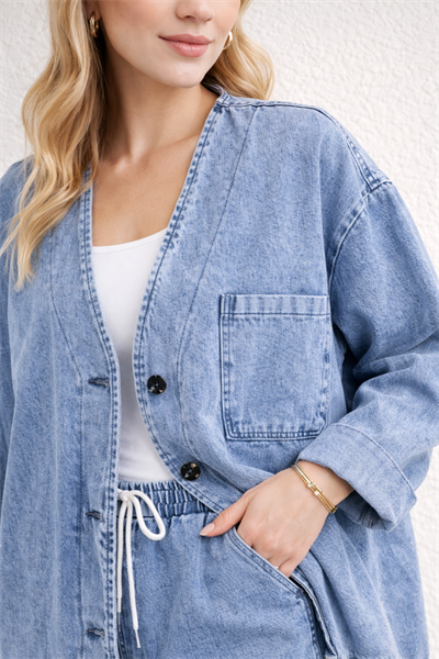Kadın Oversize Denim Takım – Lastikli Wide Paça Pantolonlu Açık Mavi