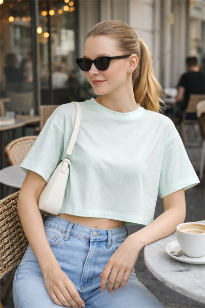 Kadin Oversize Fit Crop Tişört yeşil
