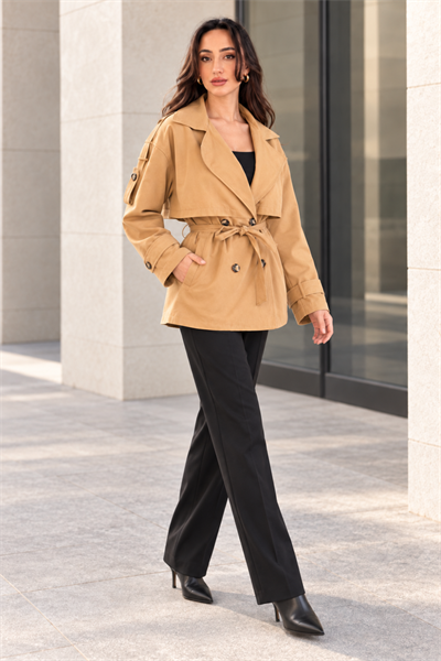 Kadın Oversize Kruvaze Yaka Kemerli Pelerin Detaylı Kısa Trençkot - Camel Camel