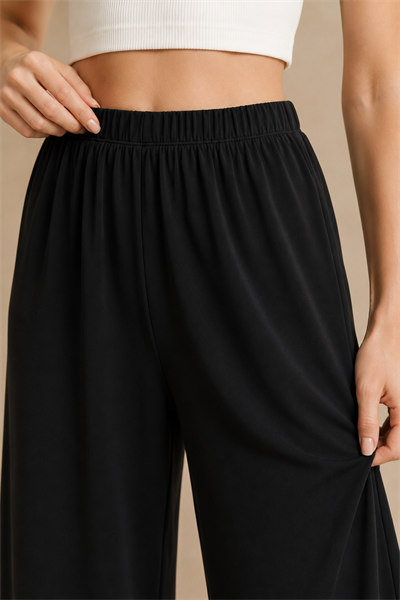 Kadın Siyah Beli Lastikli Bol Paça Pantolon
