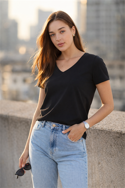 Kadın Siyah V Yaka %100 Pamuk Basic Tişört