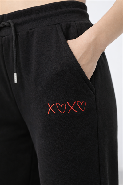 Kadın Siyah Yüksek Bel Nakışlı Jogger Eşofman Altı Günlük Street Style
