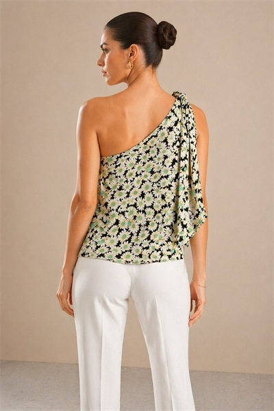 Kadın Tek Omuz Çiçek Desenli Dökümlü Bluz Siyah