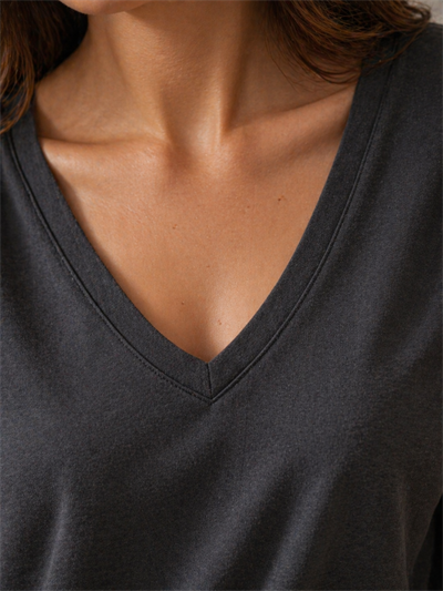 Kadın V Yaka Basic Tişört %100 Bambu Kumaş Regular Fit Siyah