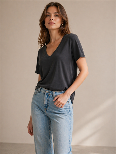 Kadın V Yaka Basic Tişört %100 Bambu Kumaş Regular Fit Siyah