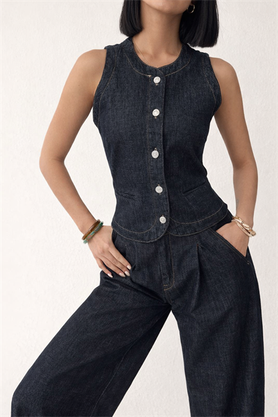 Kadın Yüksek Bel Geniş Paça Denim Pantolon & Düğmeli Yelek Takım