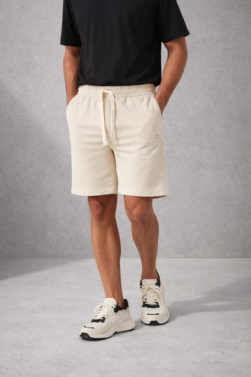 Erkek Ekru Basic Lastikli Bağcıklı Regular Fit Şort