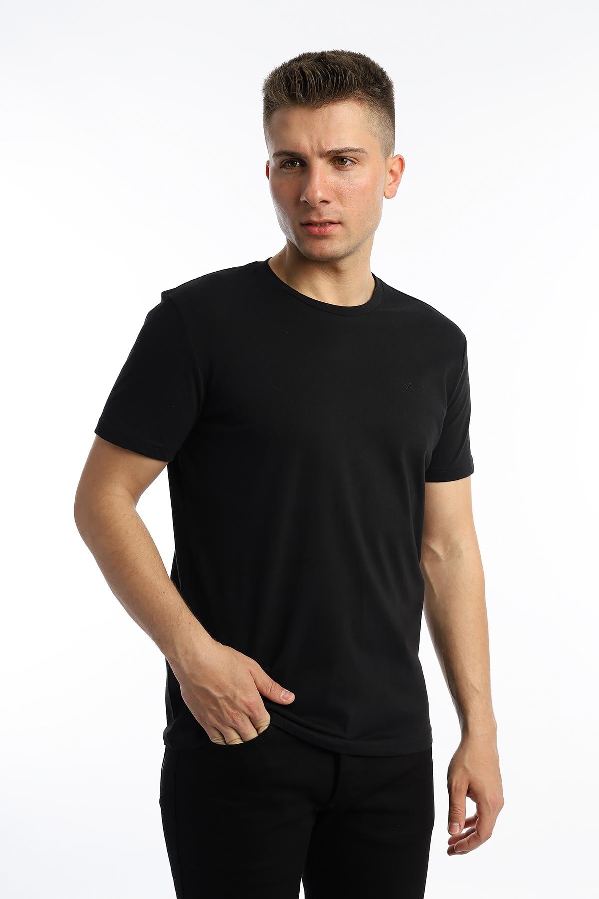 Erkek Golf Nakışlı Regular Fit Basic Tişört Siyah