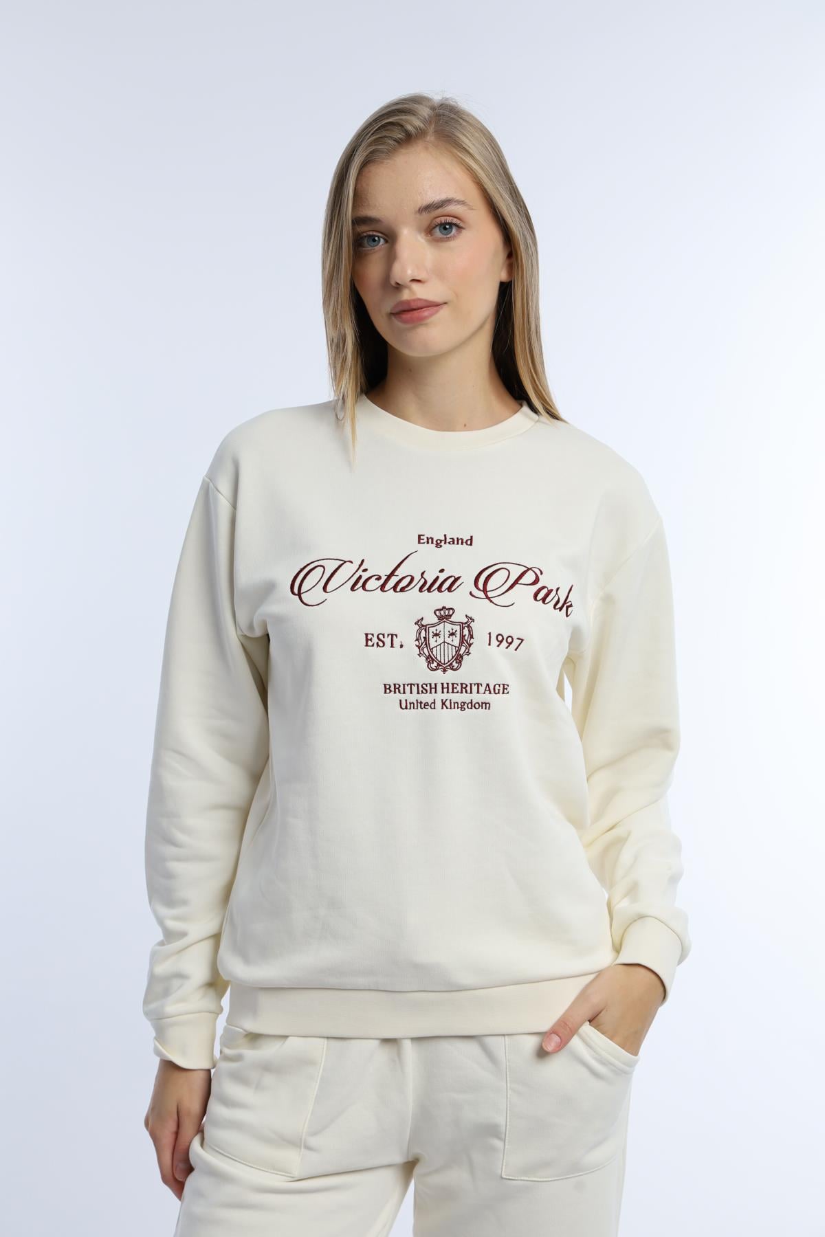 Kadın 3 İplik Şardonsuz United Kingdom Nakışlı Sweatshirt Bordo