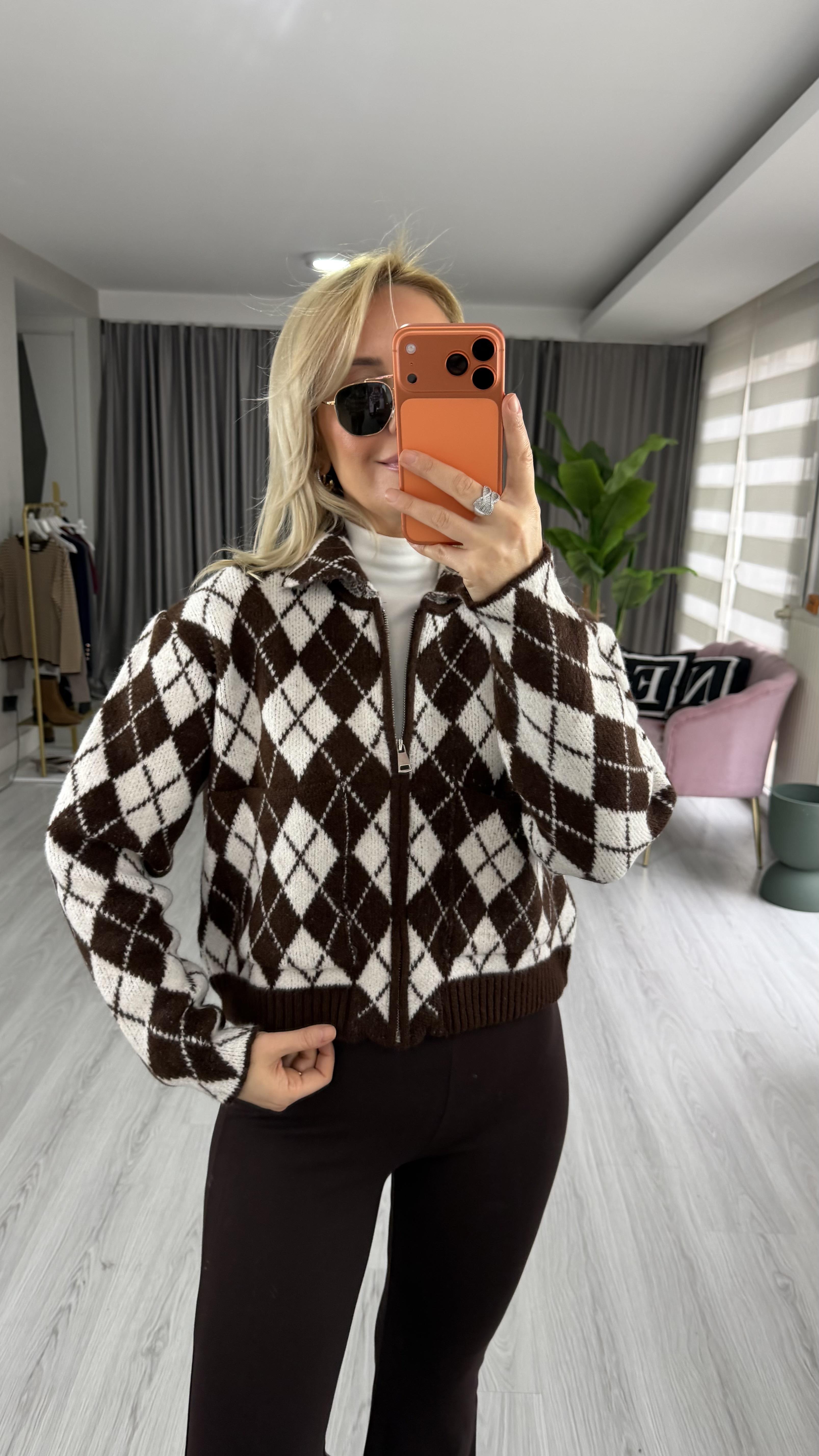 Baklava Desen Kahve Krem Fermuarlı Triko Ceket