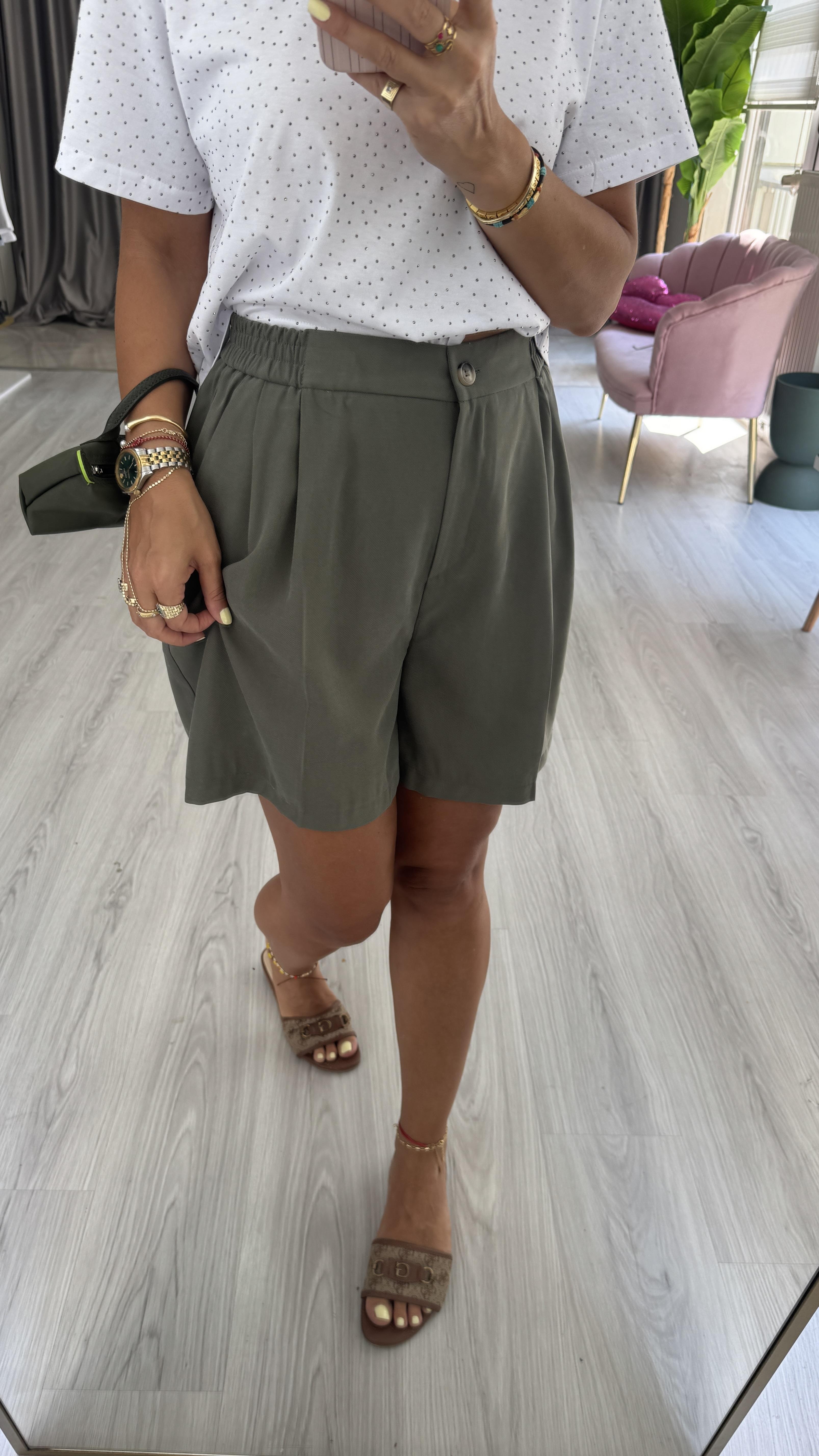 Bel Arkası Lastikli Haki Tencel Şort