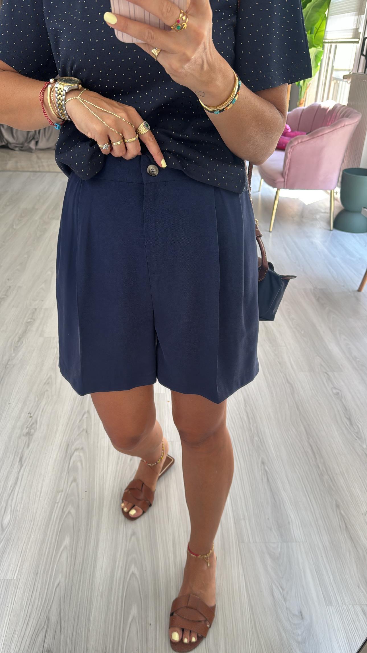 Bel Arkası Lastikli Lacivert Tencel Şort