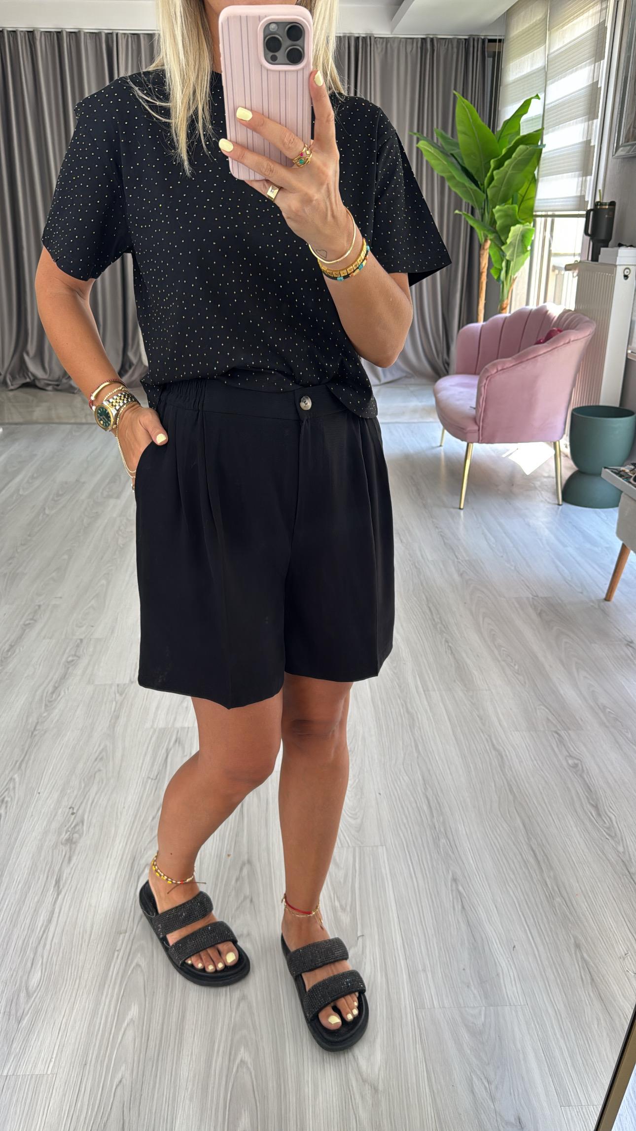 Bel Arkası Lastikli Siyah Tencel Şort