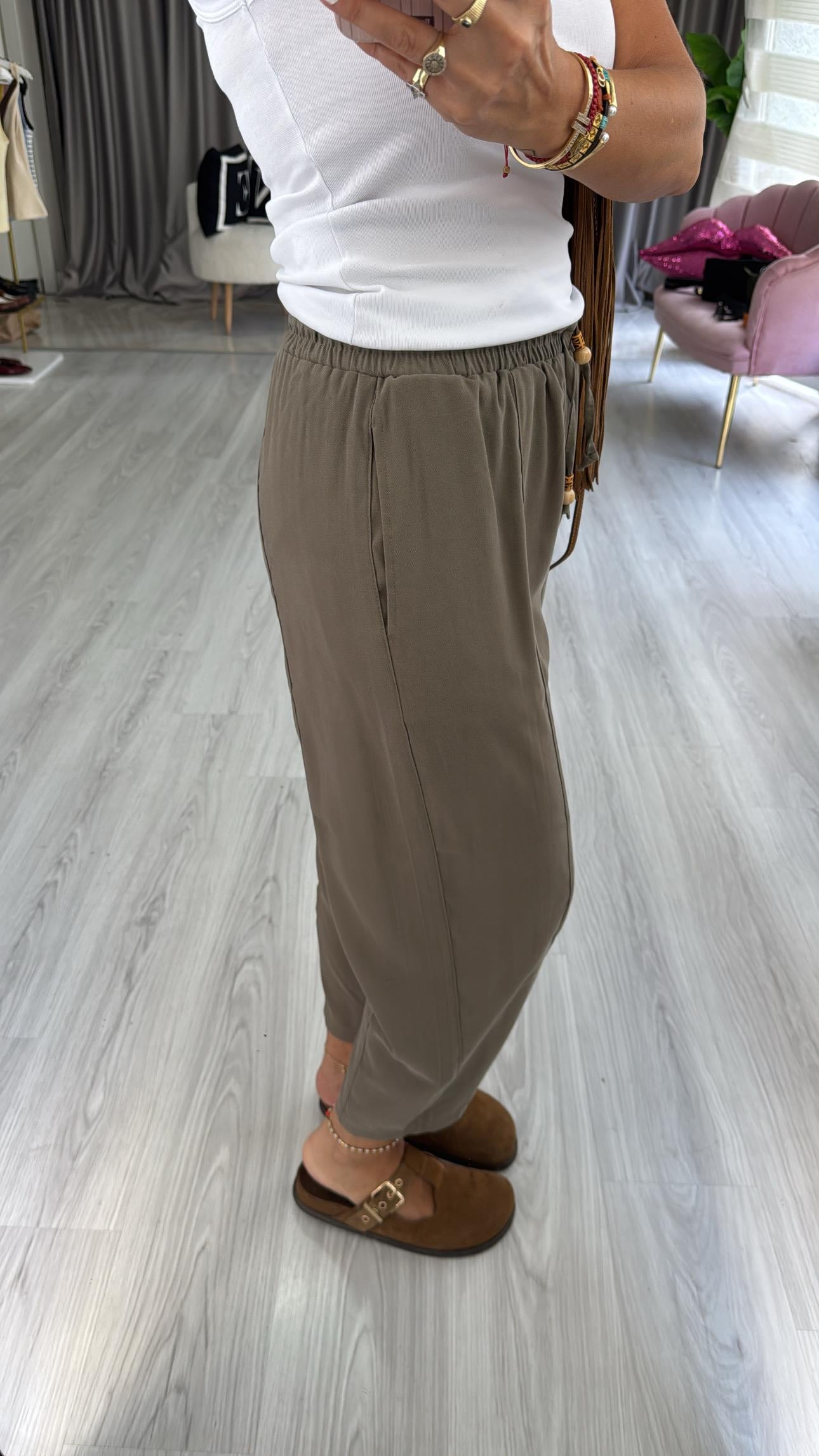 Beli Lastikli Haki Tencel Pantolon