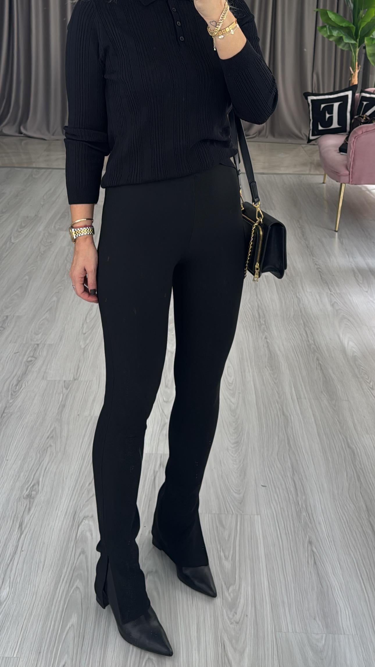 Beli Lastikli Paçası Yırtmaçlı Siyah Tayt