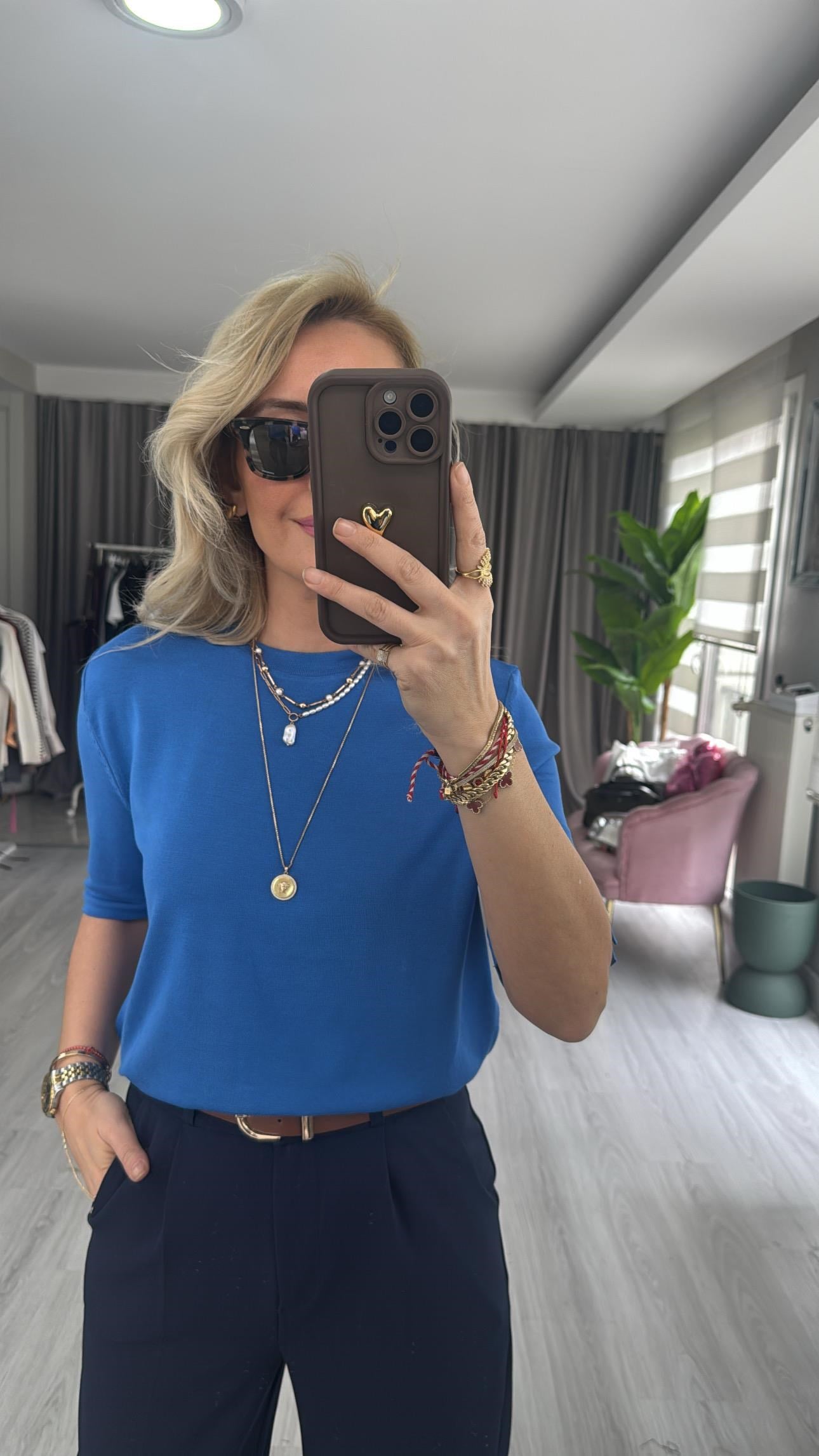 Bisiklet Yaka İpek Dokuda Mavi Triko