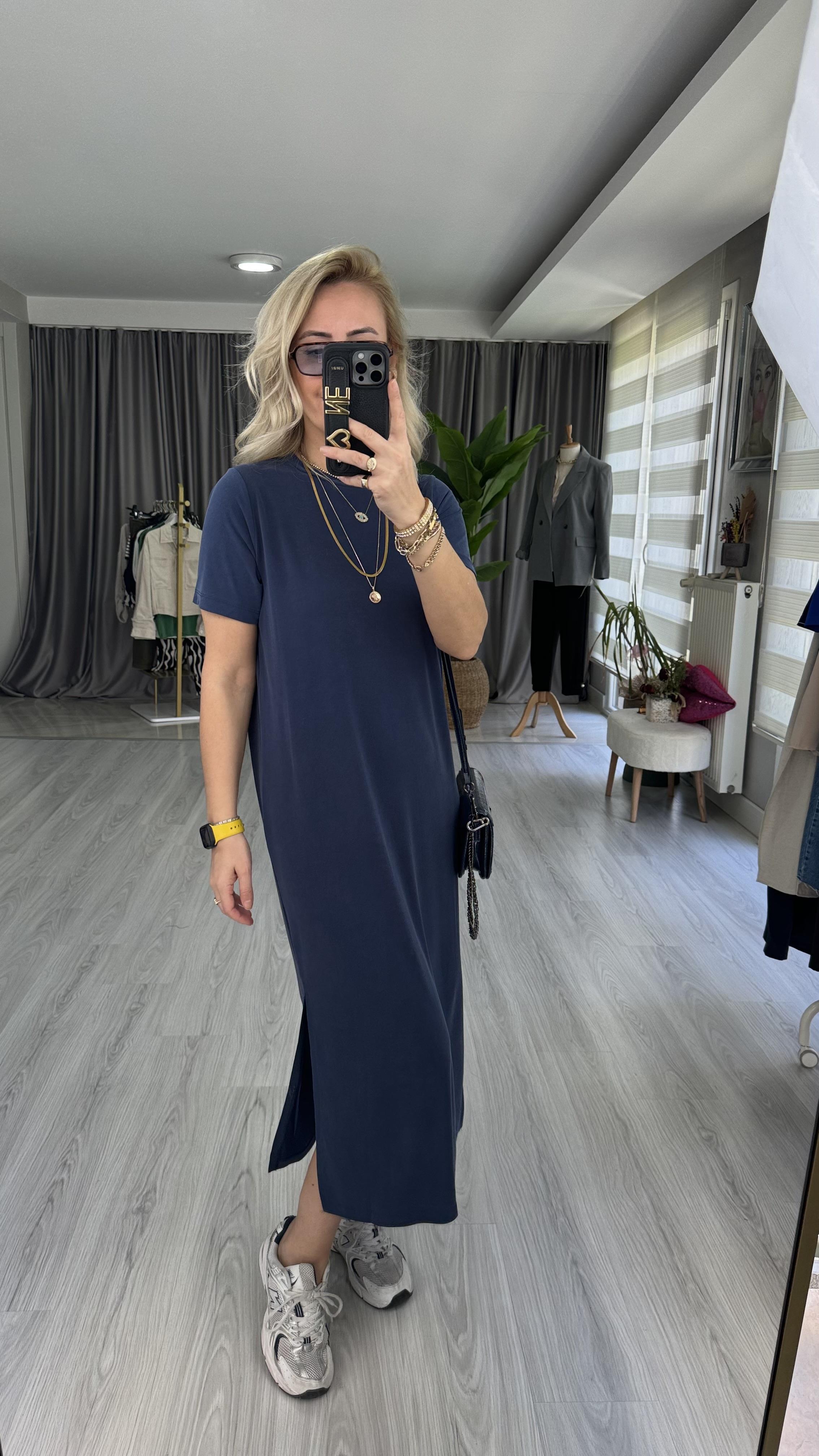 BİSİKLET YAKA YANLARI YIRTMAÇLI MODAL KUMAŞ LACİVERT ELBİSE