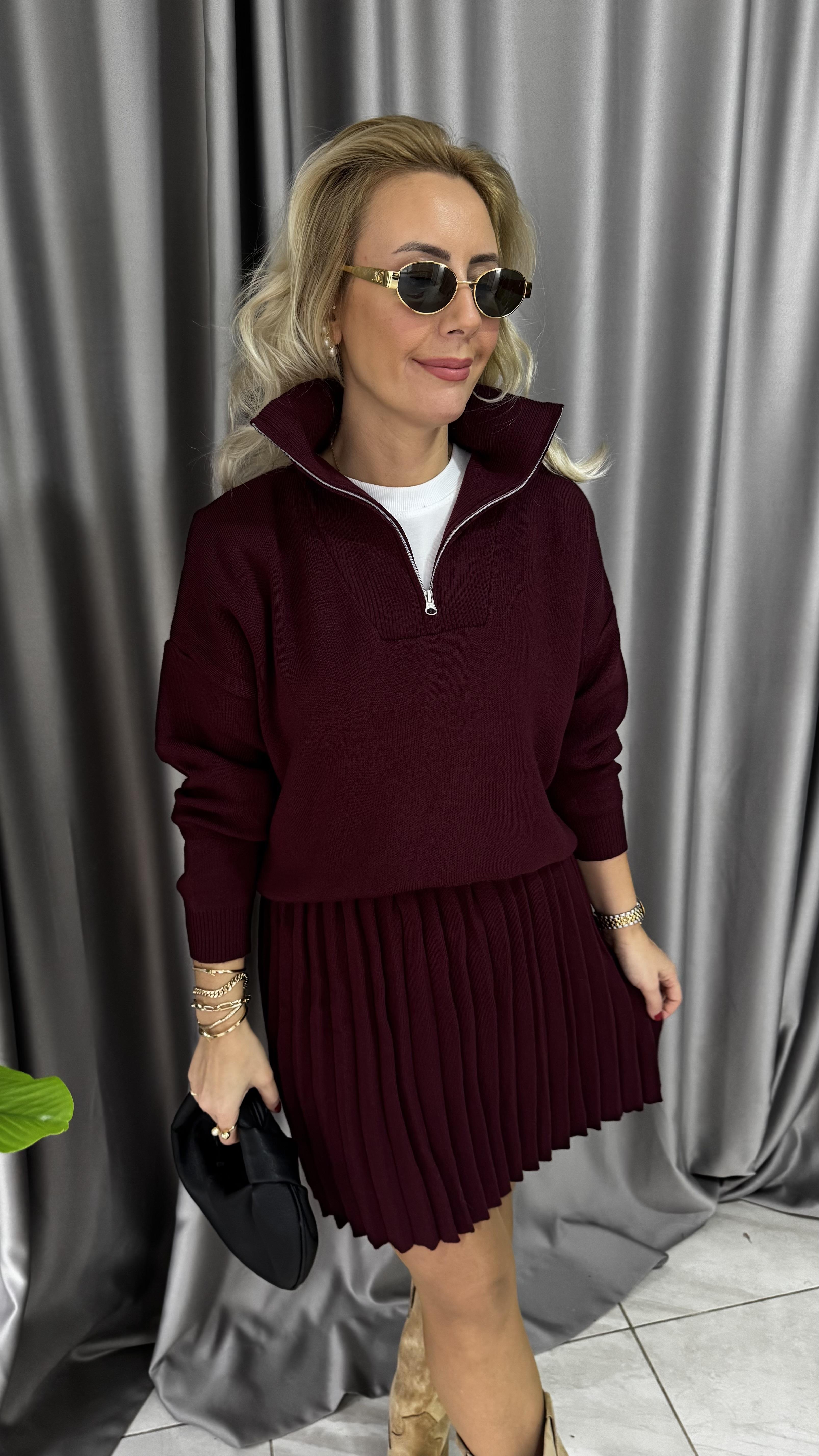 Bordo Pileli Etekli Triko Takım