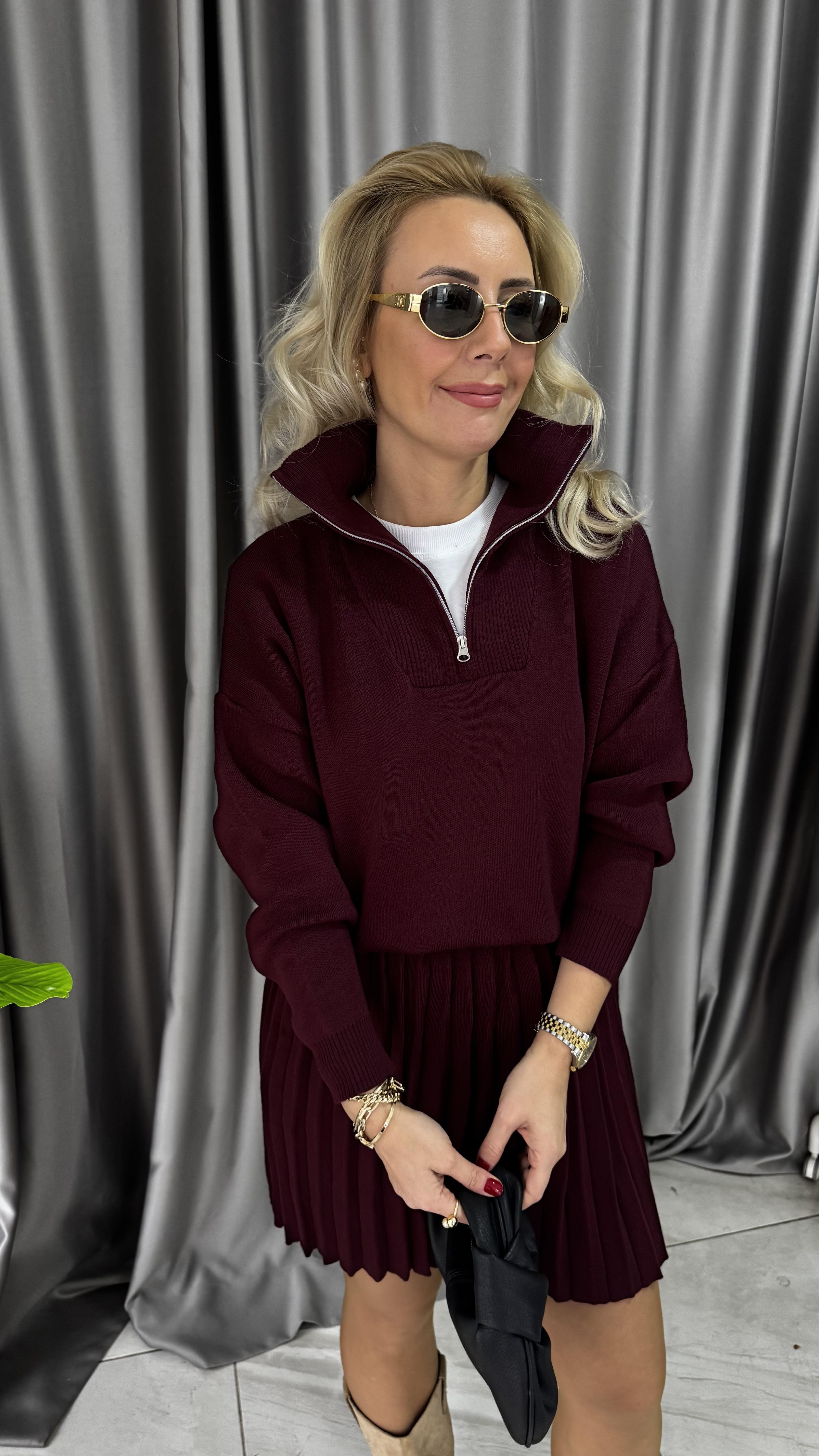 Bordo Pileli Etekli Triko Takım