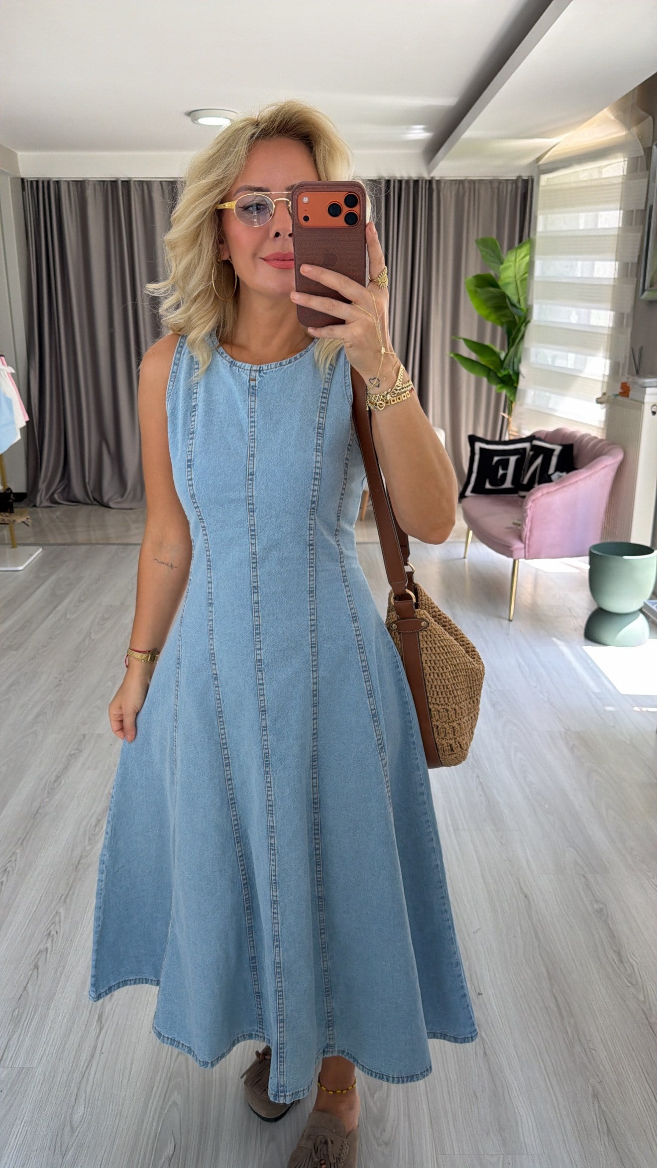 Dikiş Detaylı Açık Mavi Denim Elbise