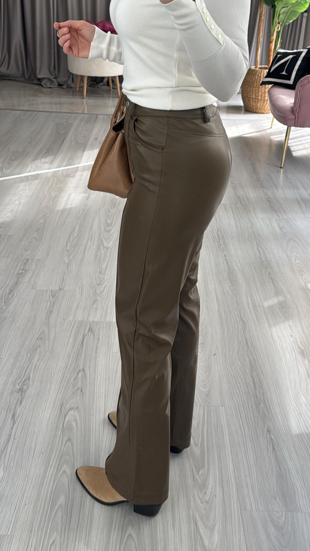Dikiş Detaylı Yumuşak Haki Deri Pantolon