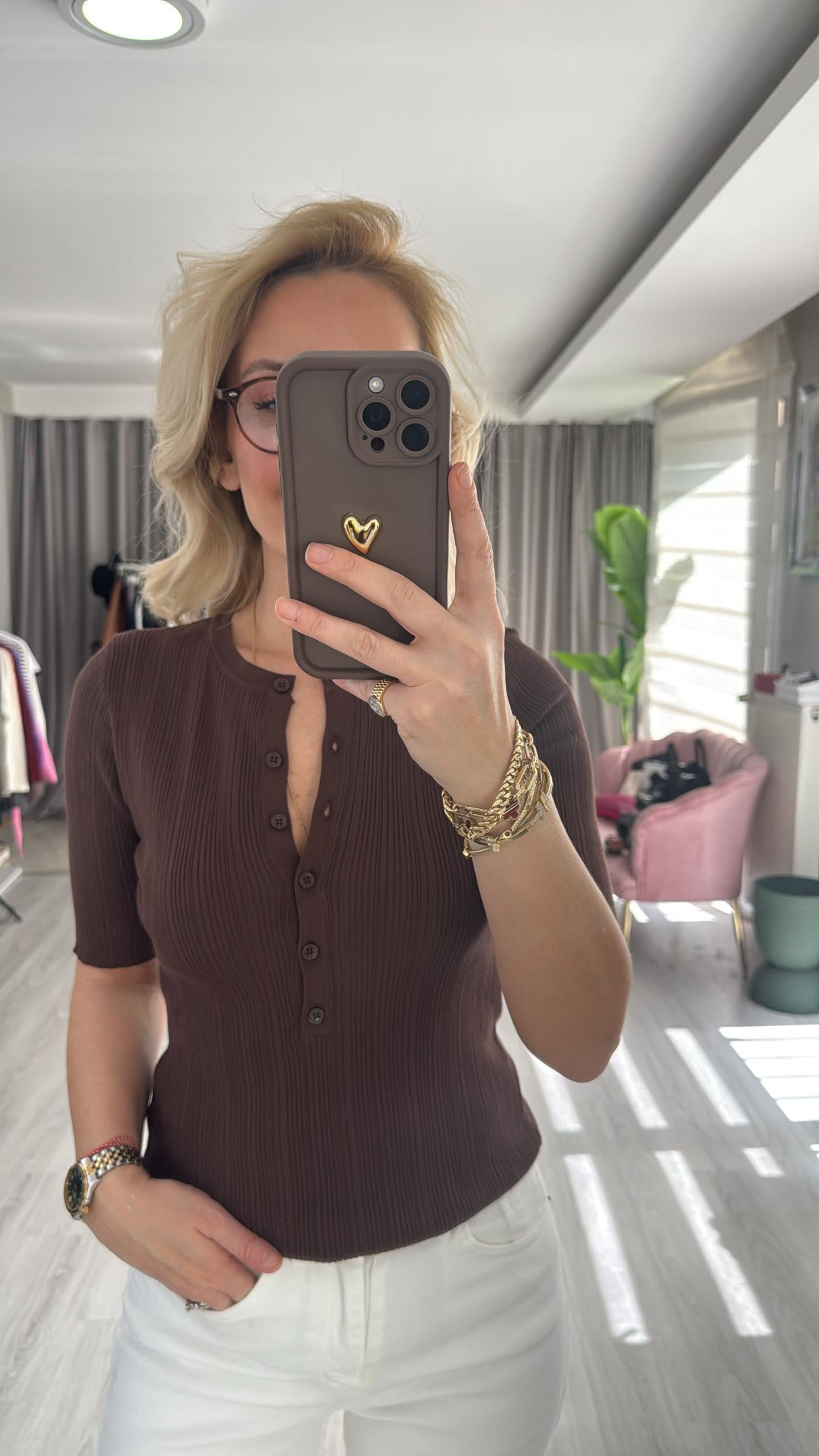 Dilvin Kısa Kollu Fitilli Acı Kahve Triko Bluz