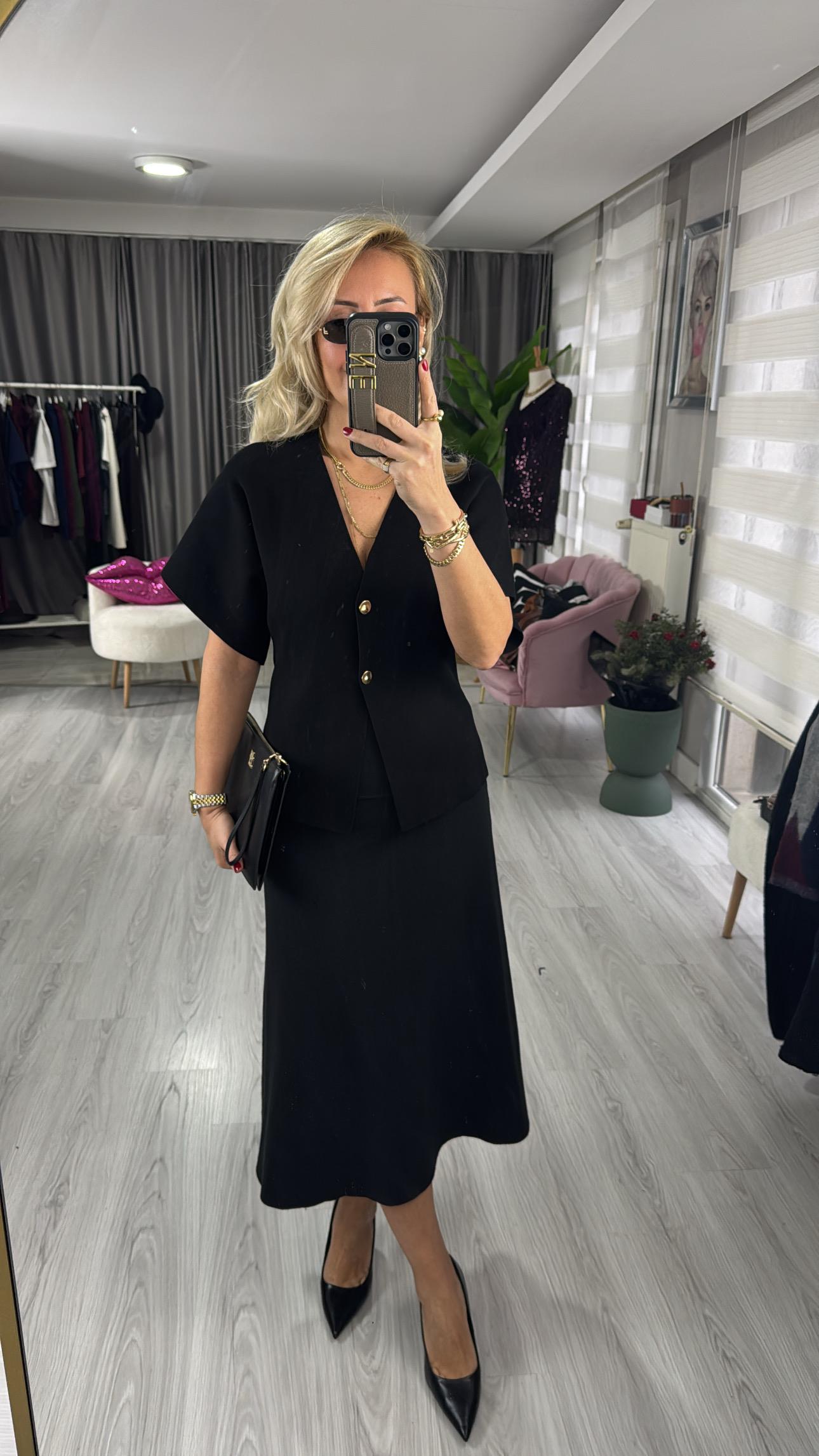 Dilvin Midi Boy Siyah Triko Etek