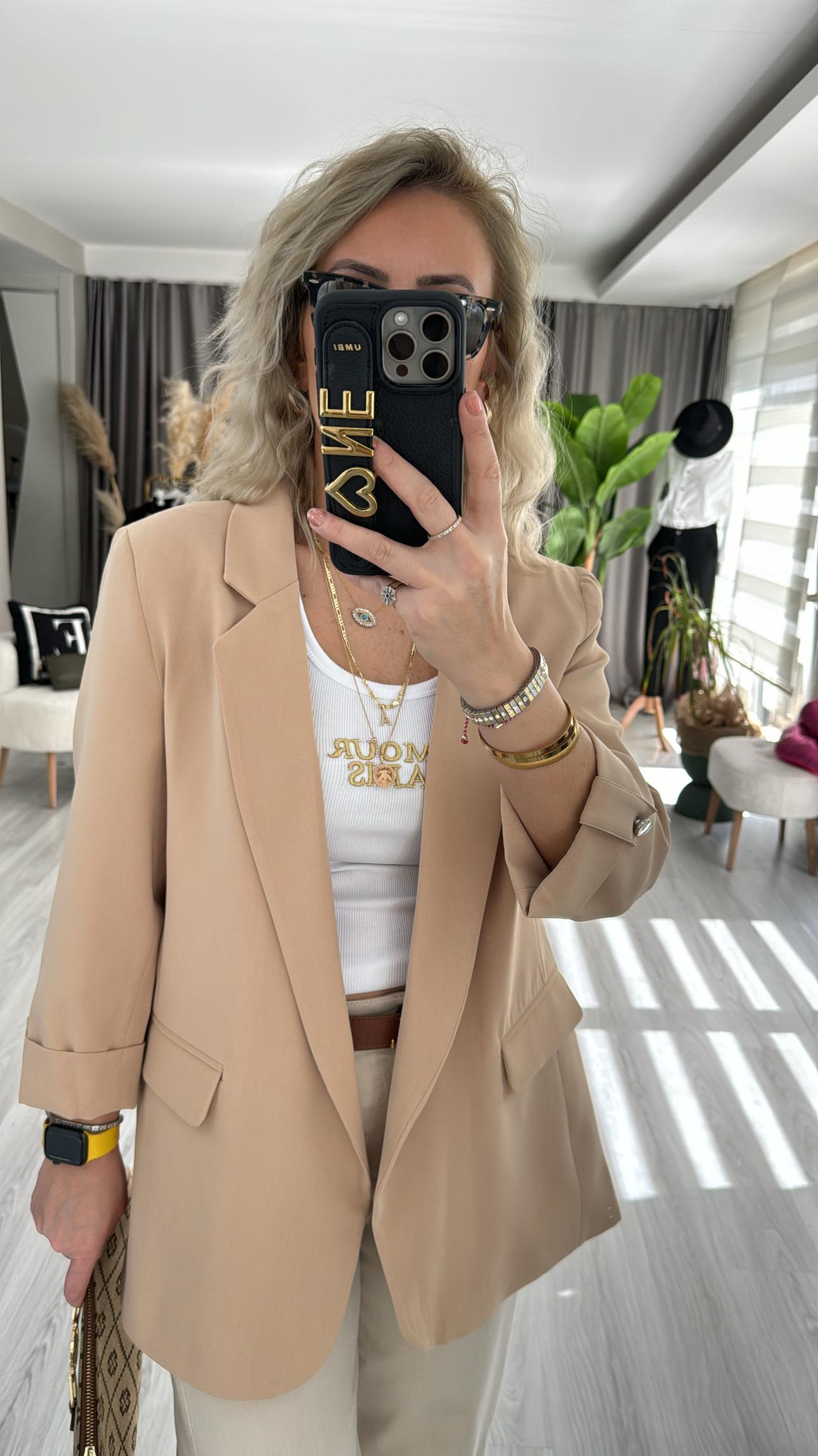 DOUBLE KOL DETAYLI BEJ CEKET