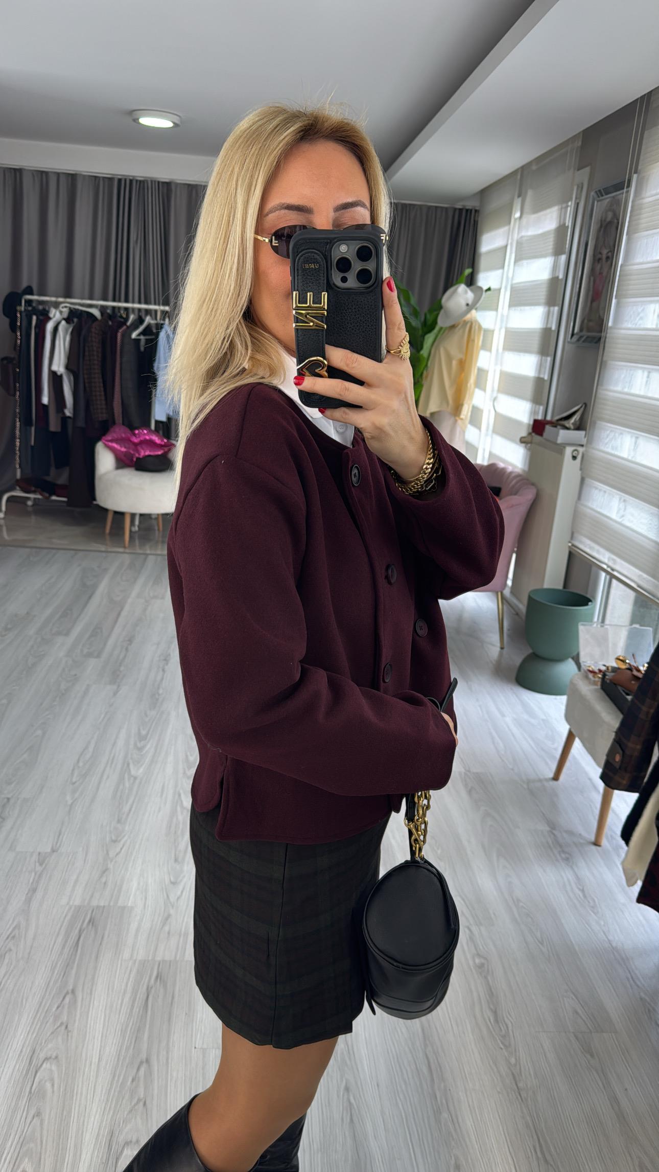 Düğmeli Bordo Kaşe Ceket