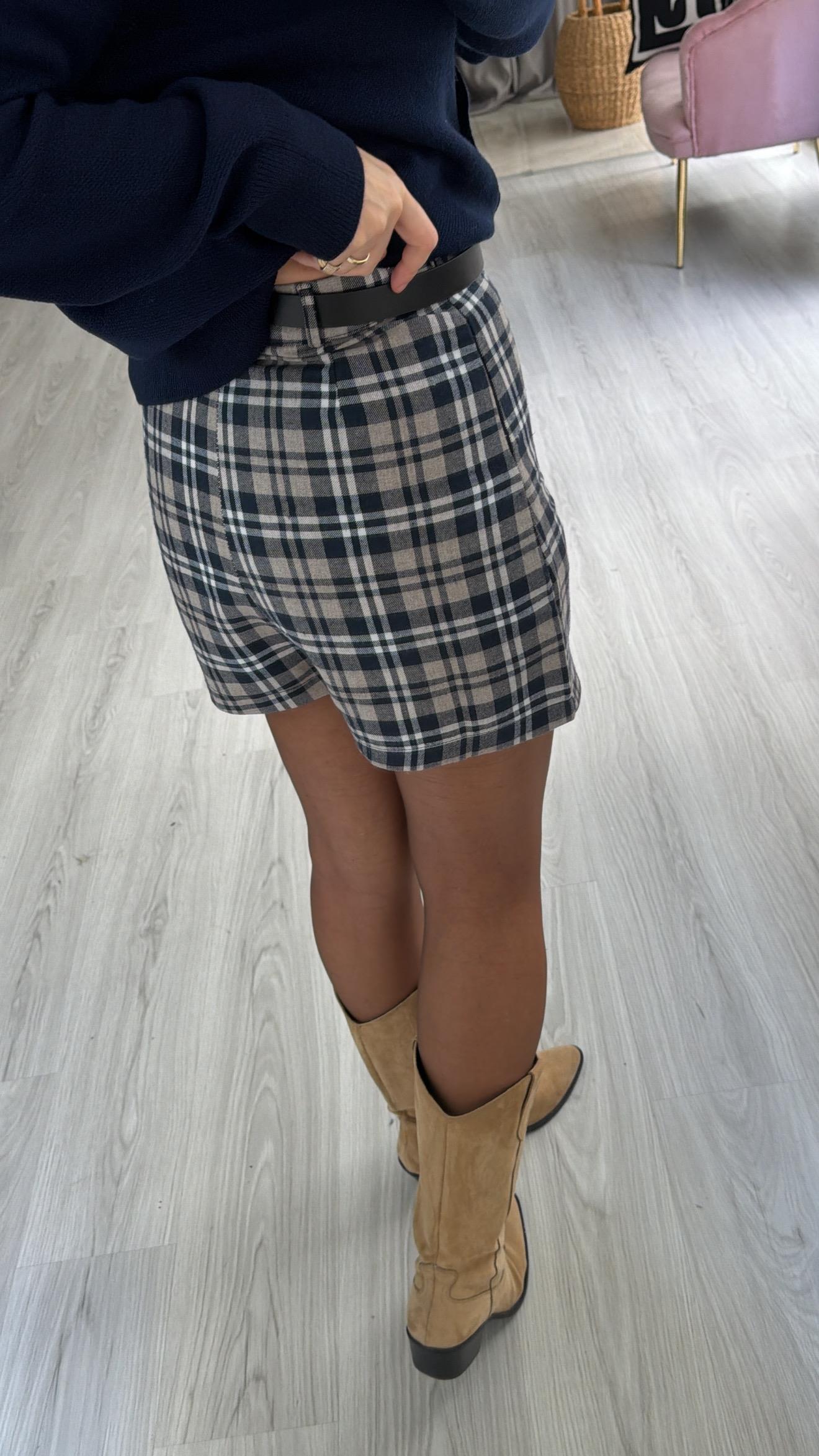 Ekose Desen Lacivert Bej Şort Etek