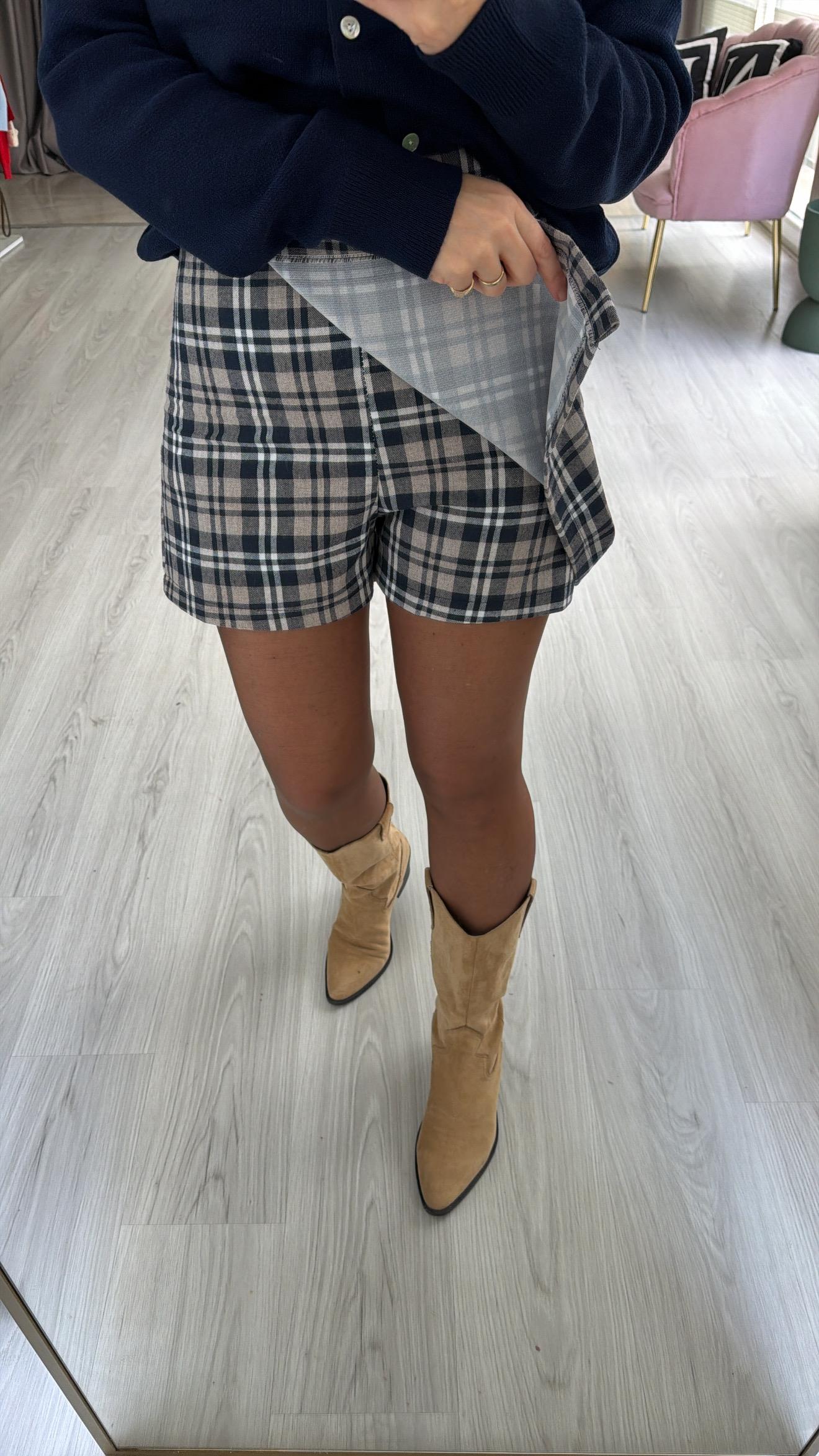 Ekose Desen Lacivert Bej Şort Etek