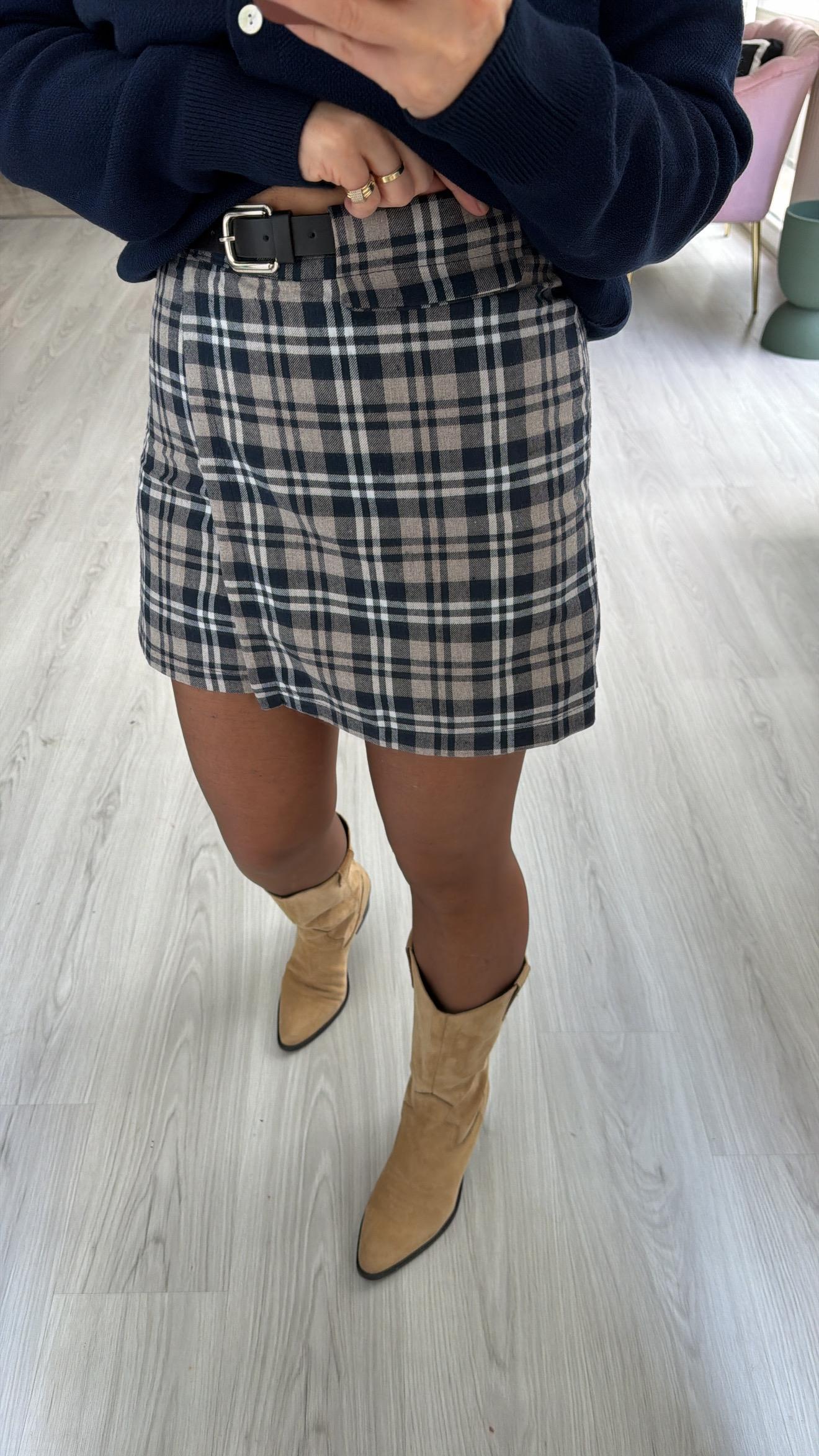 Ekose Desen Lacivert Bej Şort Etek