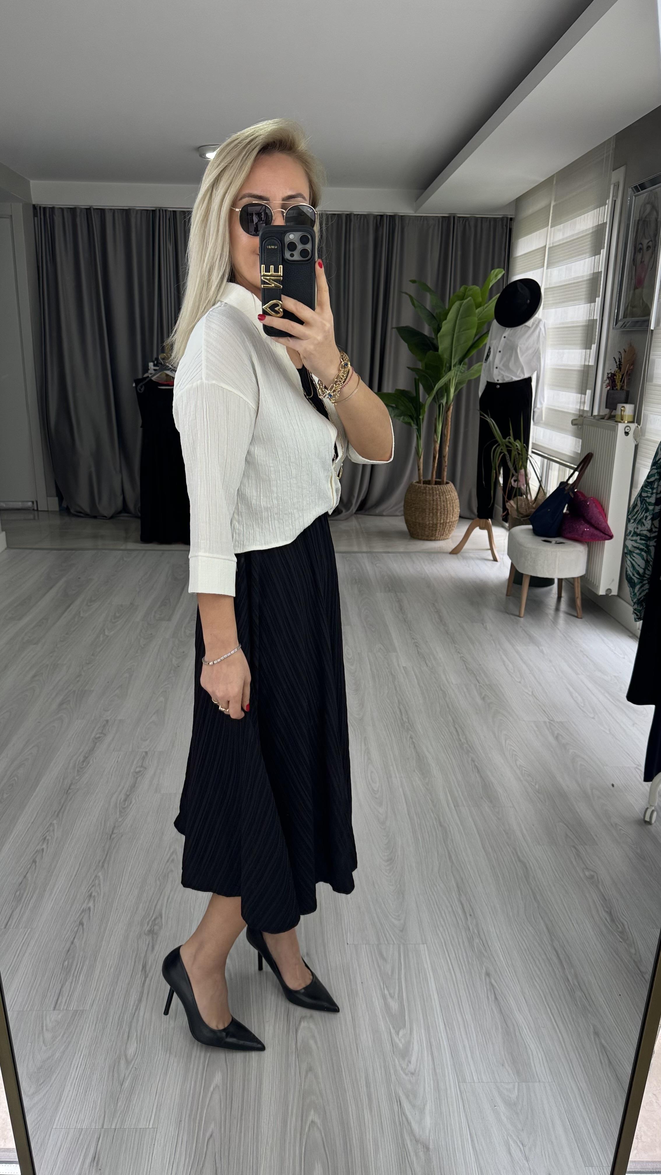 EKRU GÖMLEK DETAYLI SİYAH TENCEL ELBİSE