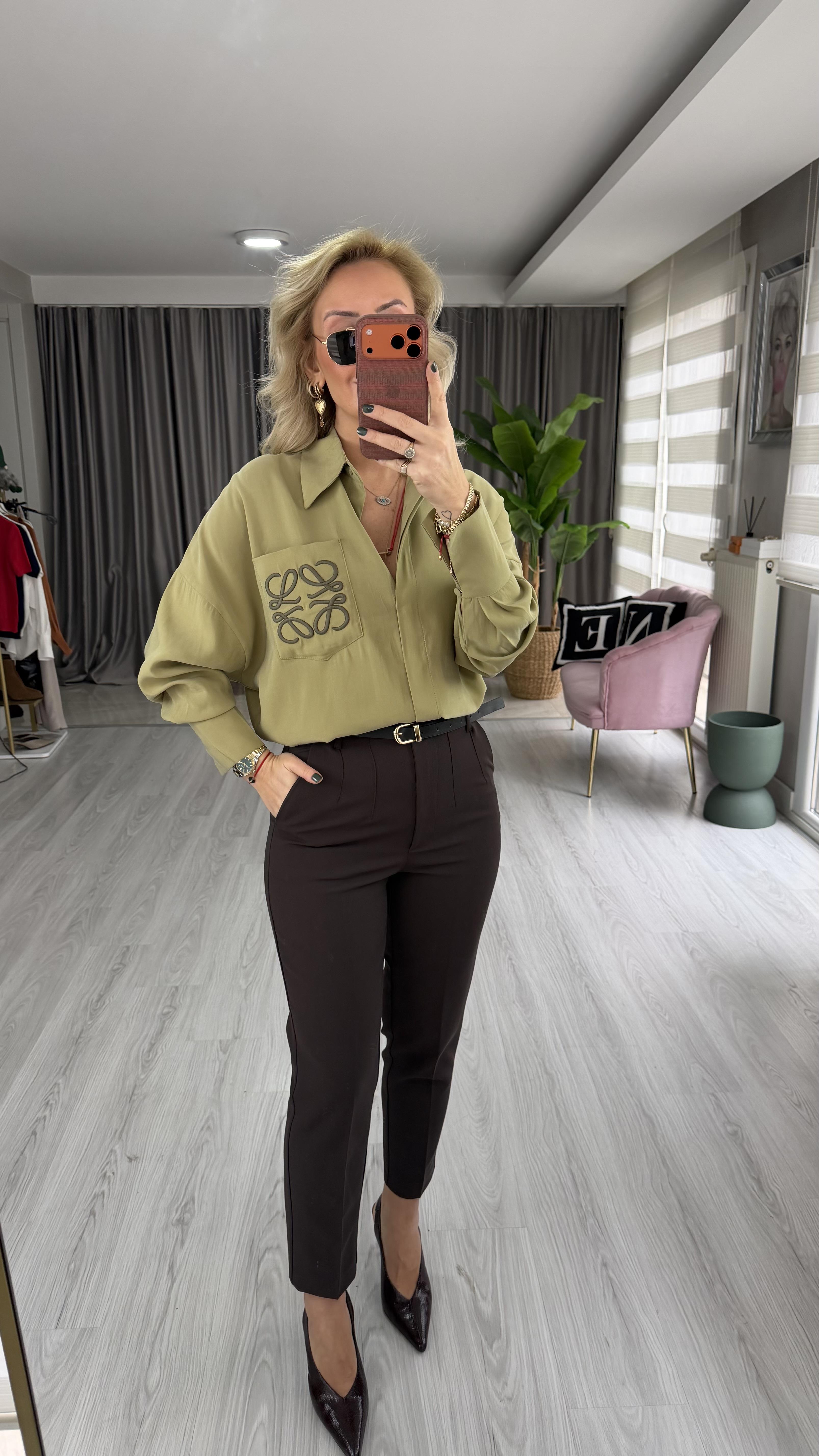 Flatolu Kemerli Acı Kahve Pantolon