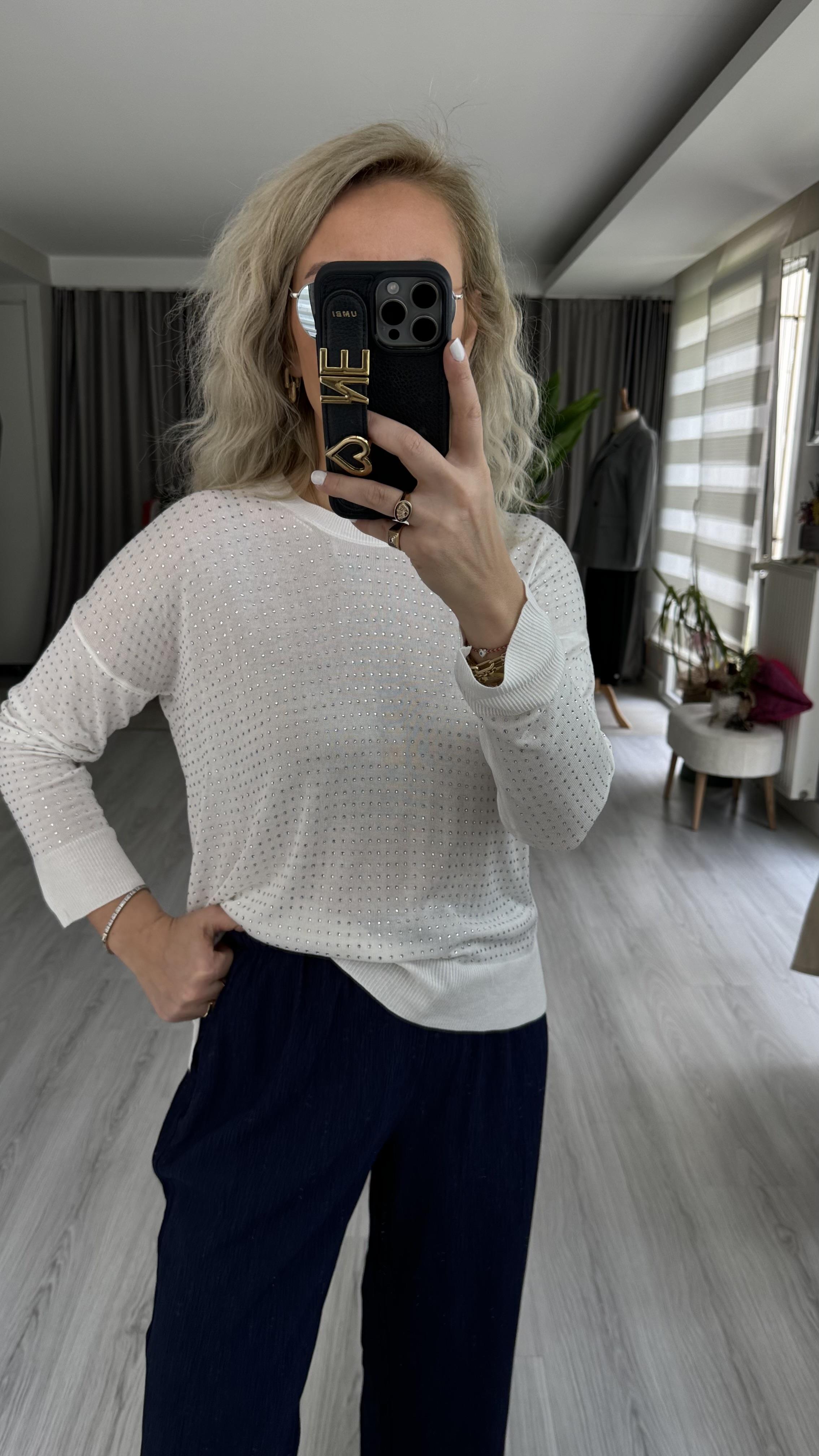 FULL TAŞLI BEYAZ MERSERİZE