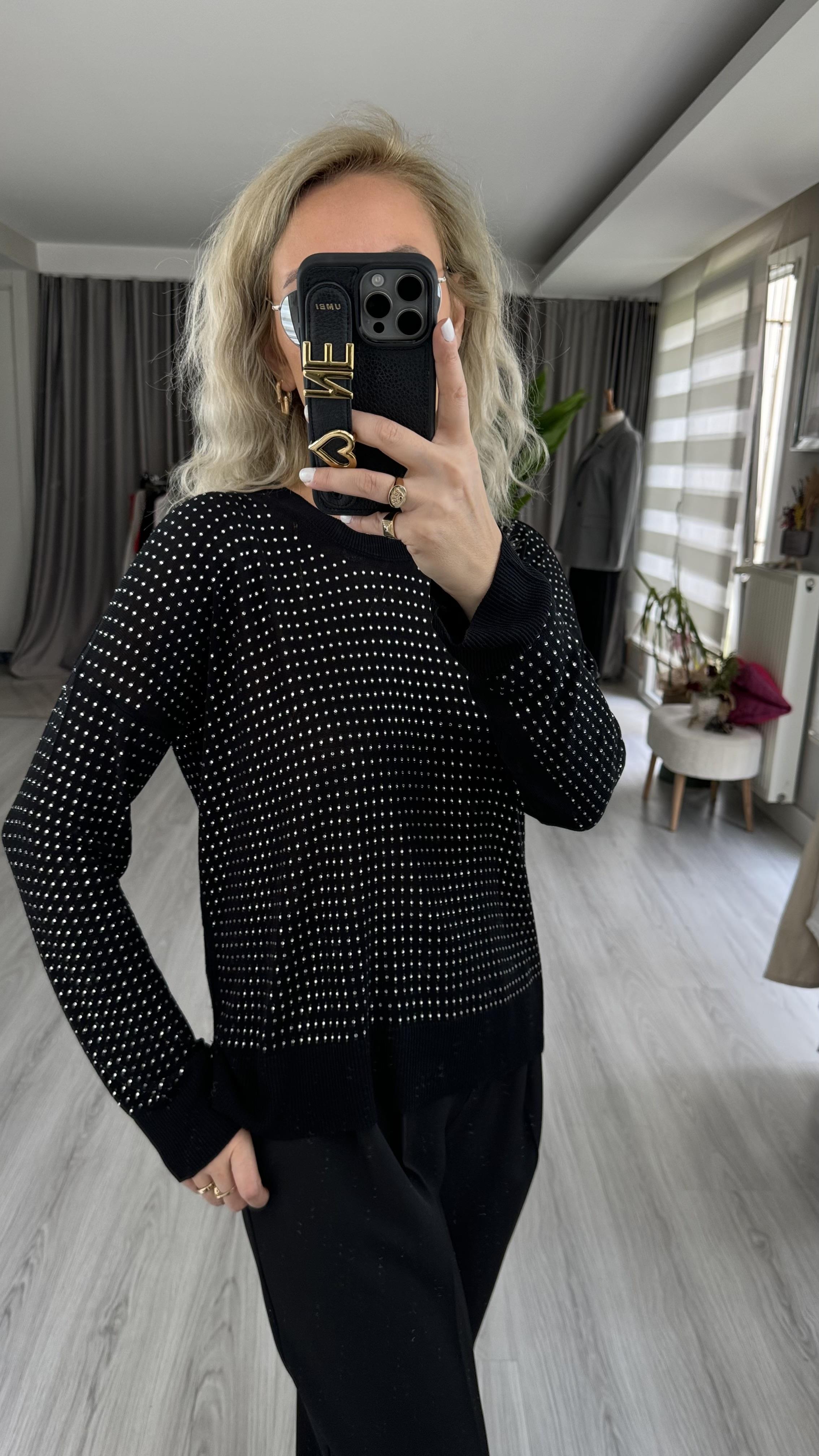 FULL TAŞLI SİYAH MERSERİZE