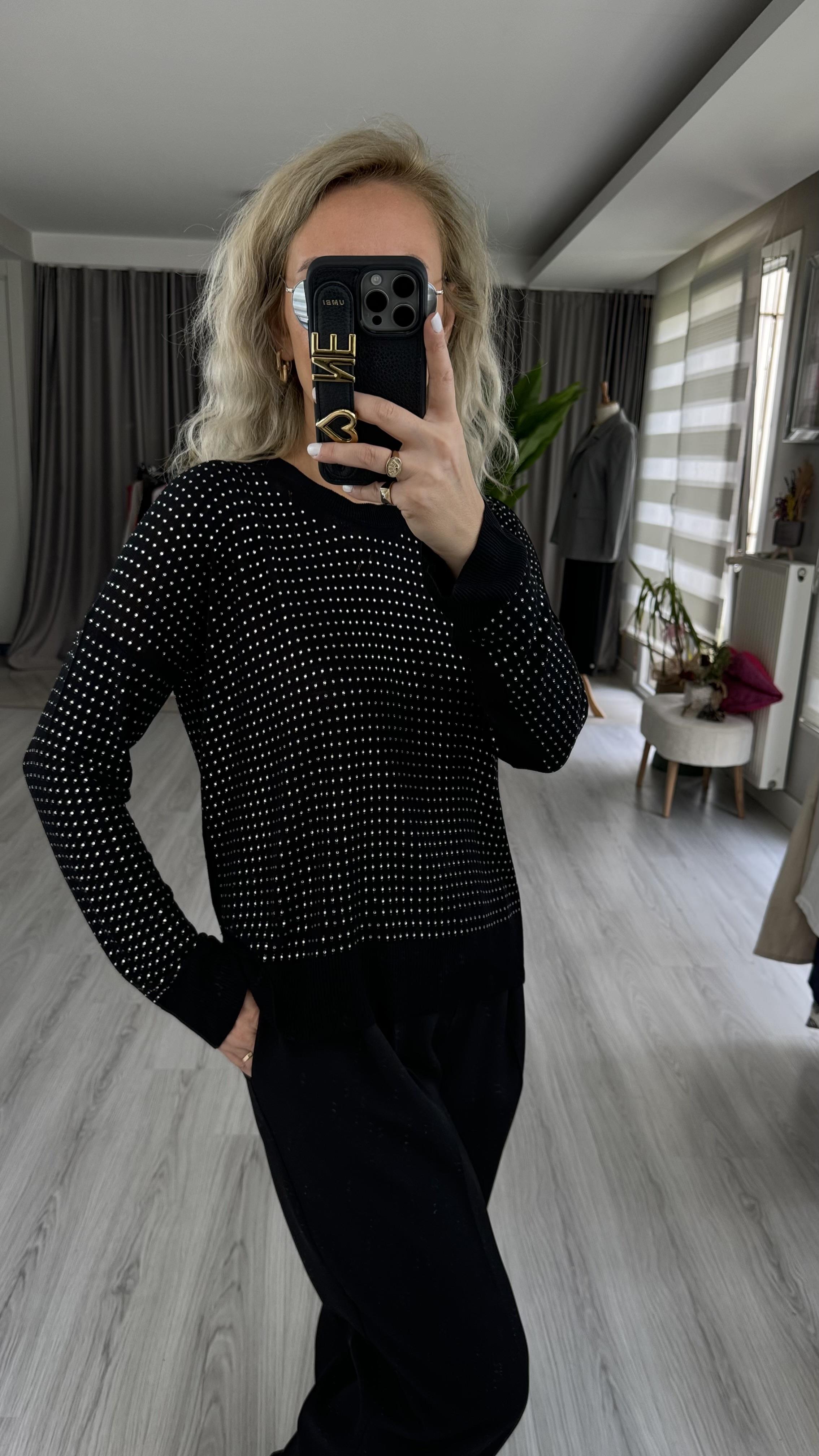 FULL TAŞLI SİYAH MERSERİZE