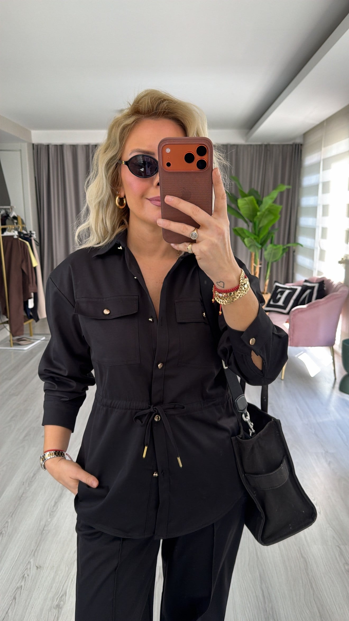 Gold Düğmeli Beli Ayarlanabilir Tencel Siyah Takım