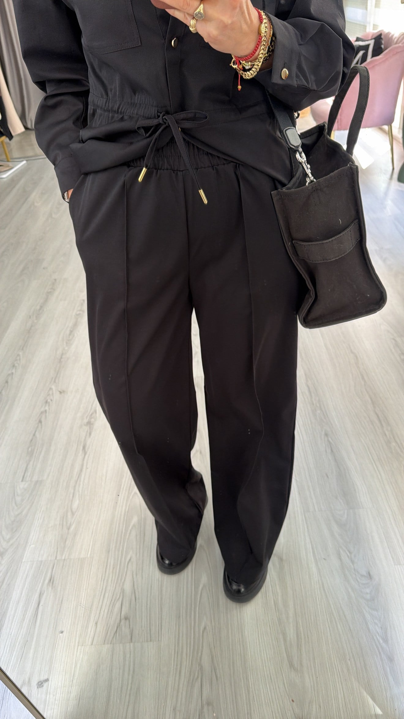 Gold Düğmeli Beli Ayarlanabilir Tencel Siyah Takım