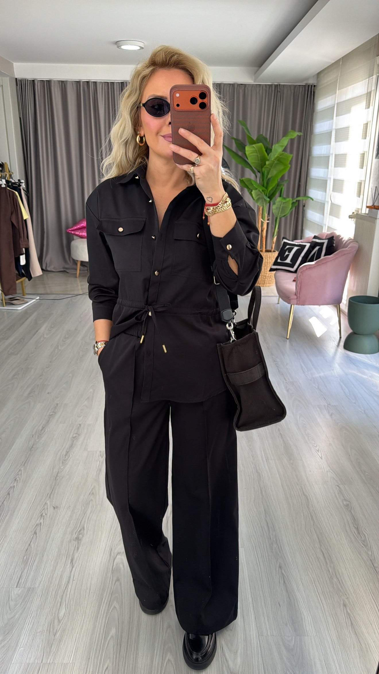 Gold Düğmeli Beli Ayarlanabilir Tencel Siyah Takım