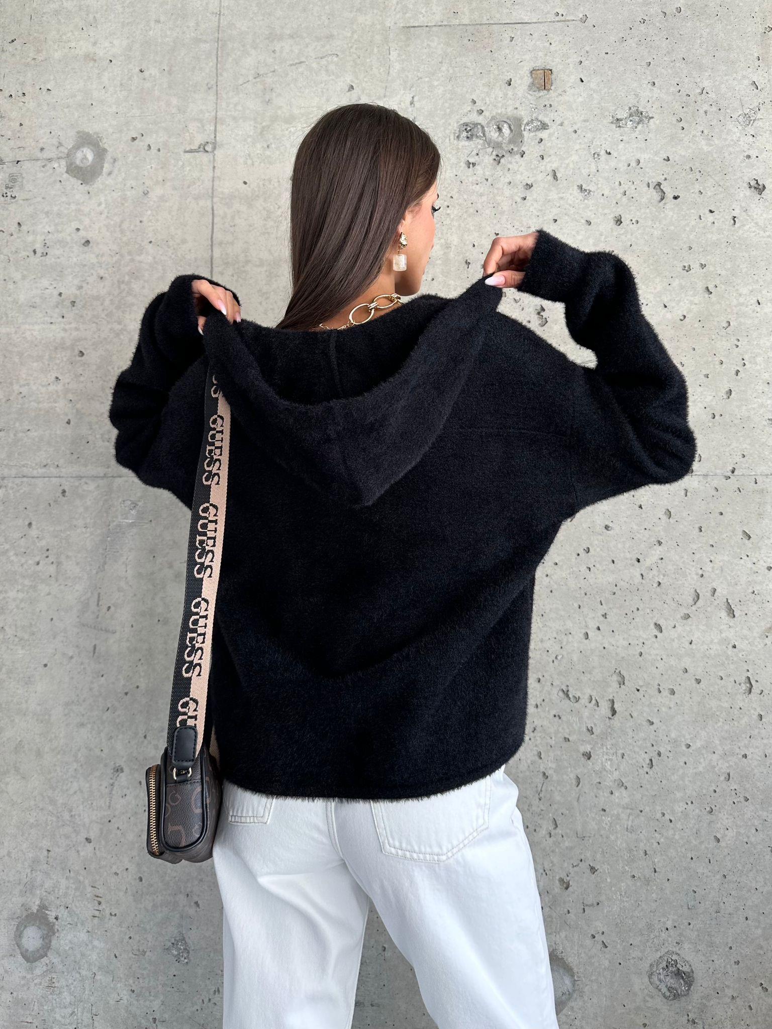 GOLD DÜĞMELİ KAPİŞONLU SİYAH TRİKO CEKET