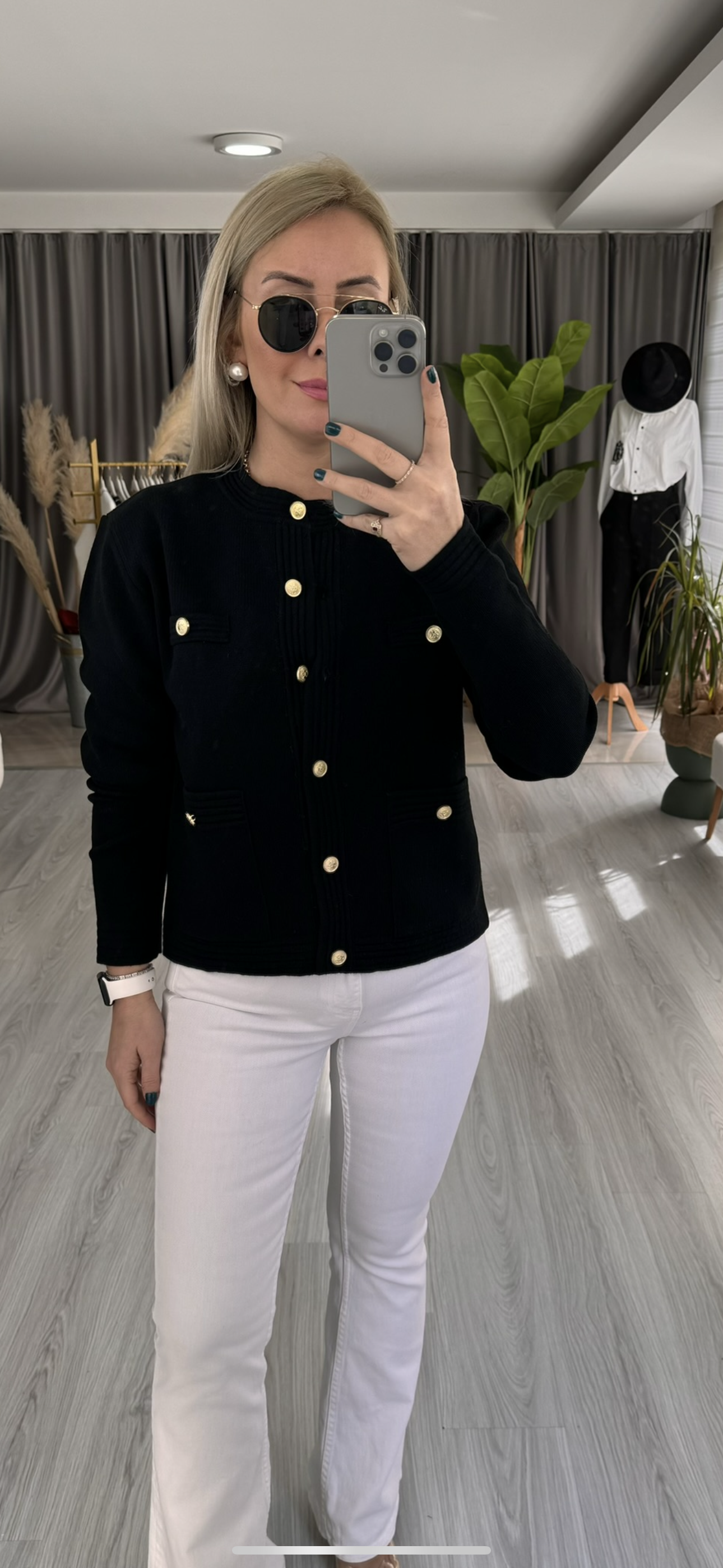 GOLD DÜĞMELİ SİYAH TRİKO CEKET