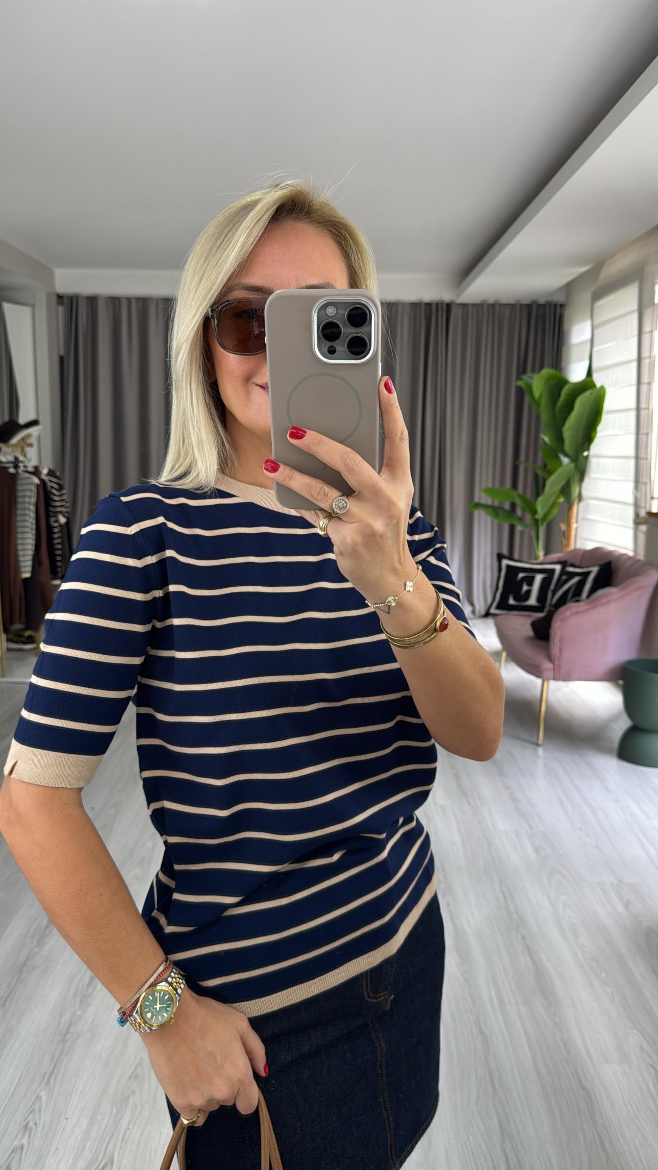 İpek Dokuda Yarım Kol Bej Çizgili Lacivert Merserize Triko