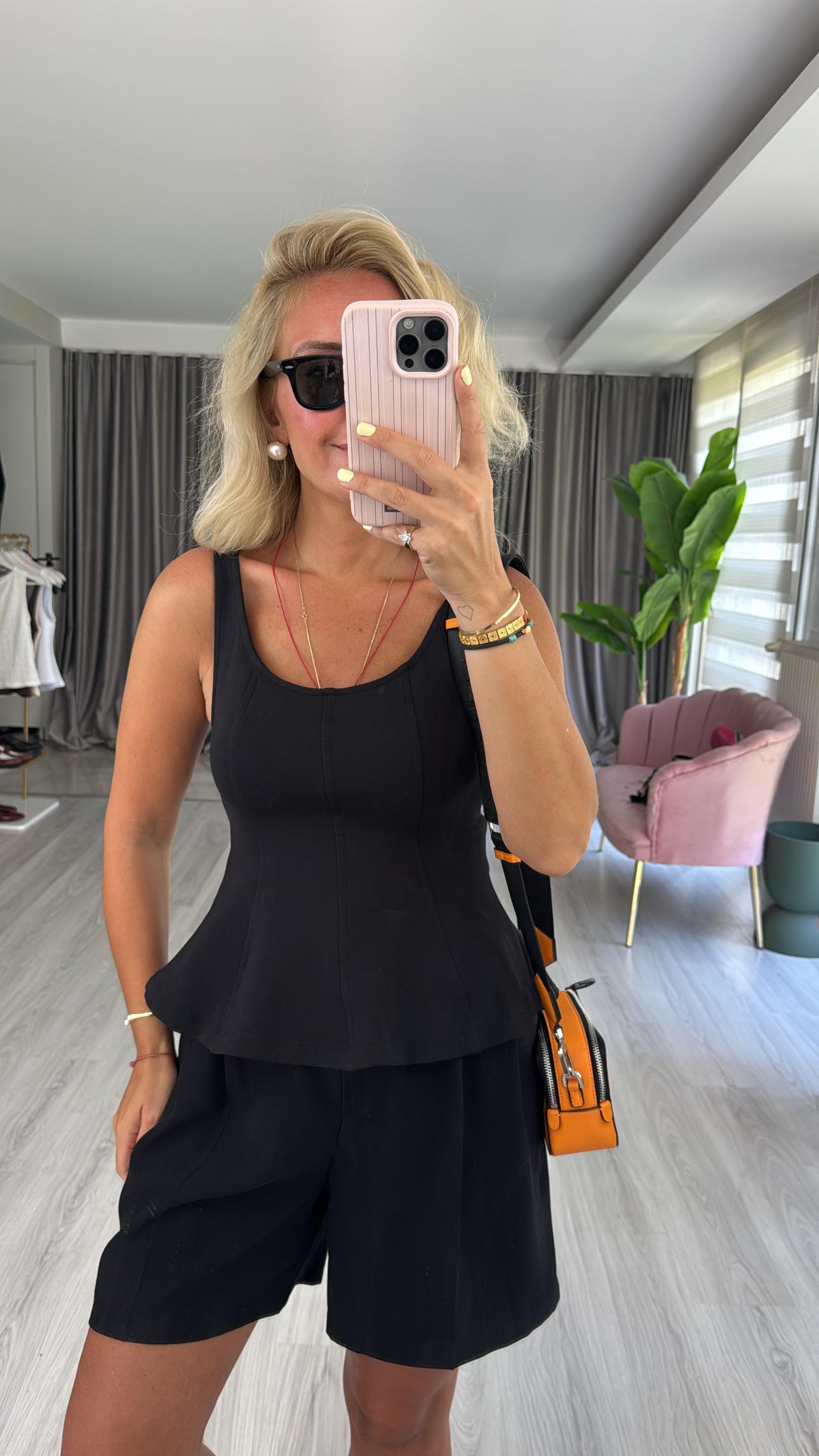 Kalın Askılı Peplum Siyah Dilvin Bluz