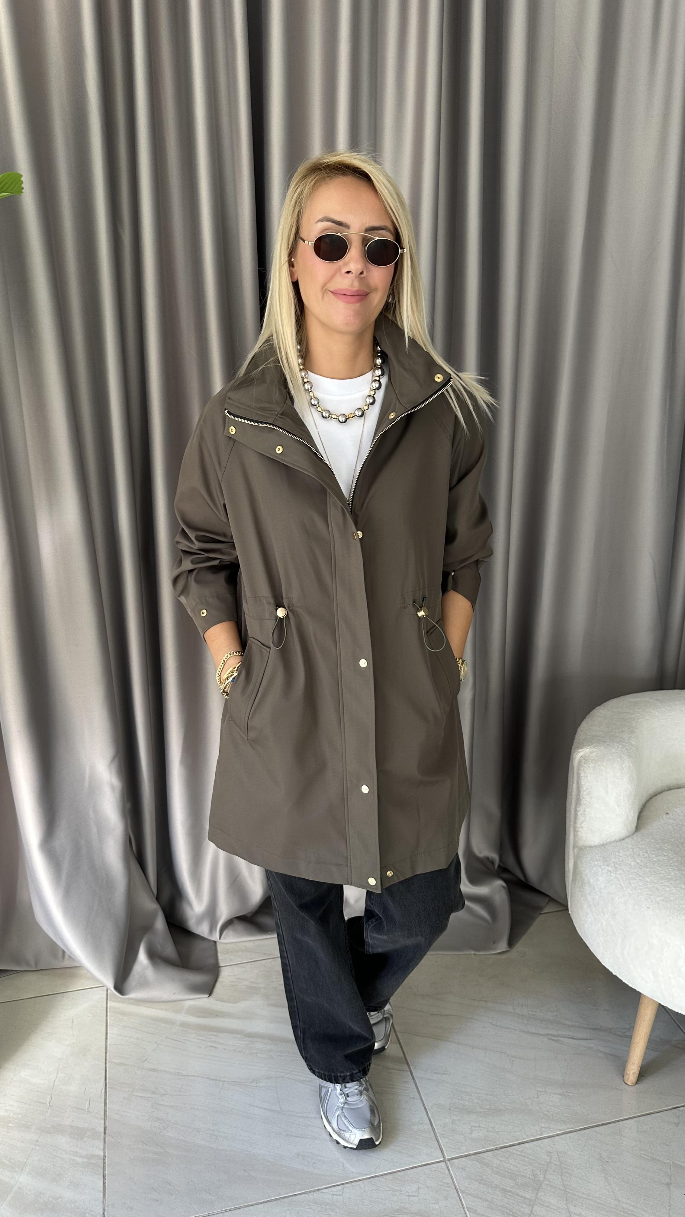 Kapüşonlu Beli Ayarlamalı Haki Trençkot