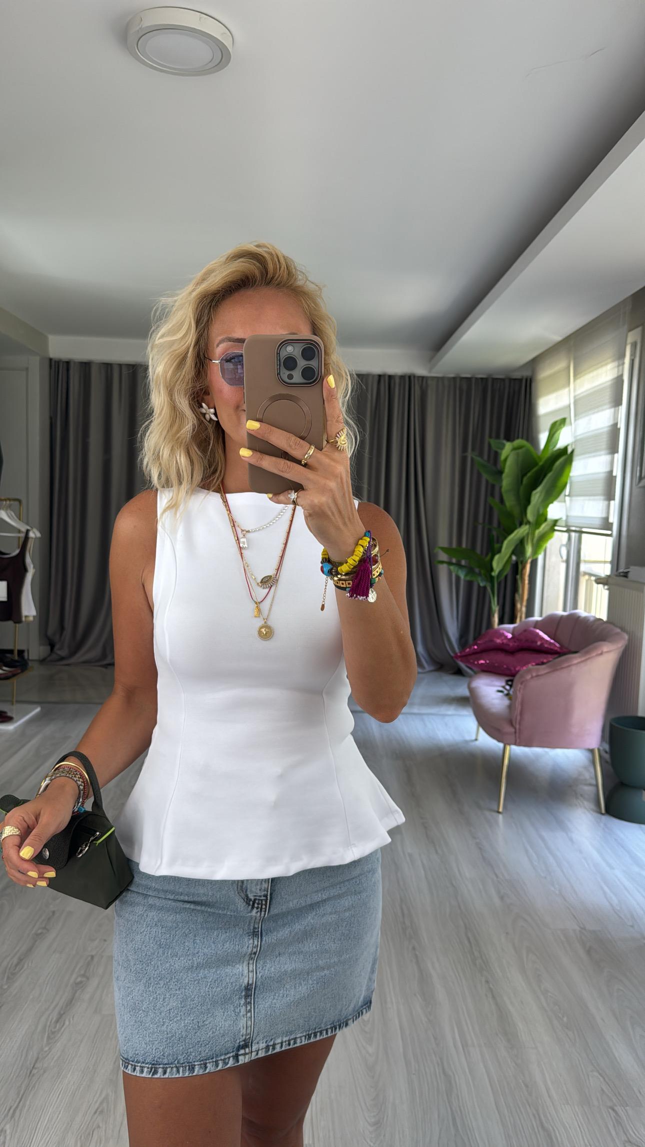 Kayık Yaka Peplum Beyaz Dilvin Bluz
