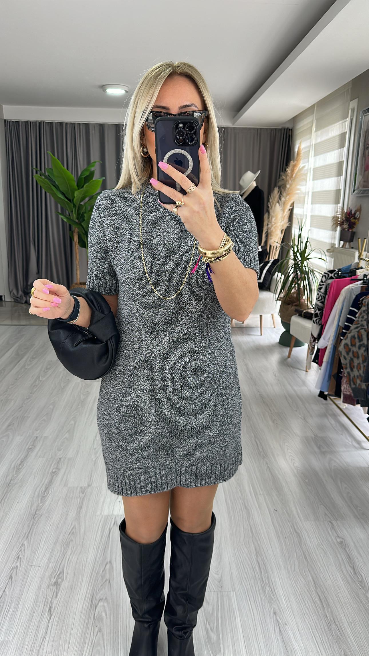 KIRÇILLI SİYAH BEYAZ ELBİSE