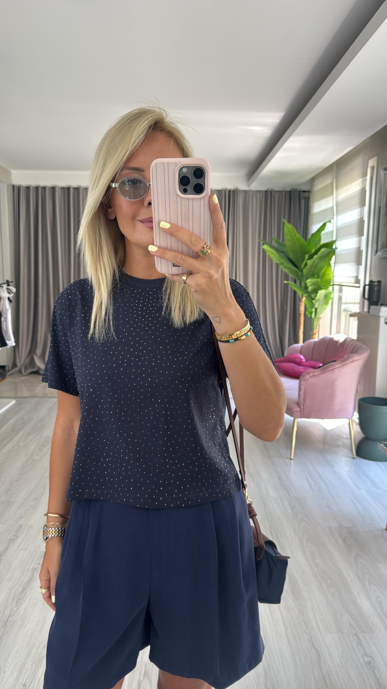 Komple Taşlı Lacivert T-Shirt