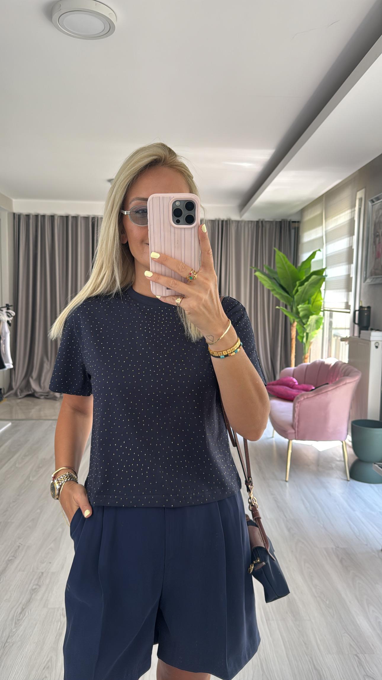 Komple Taşlı Lacivert T-Shirt