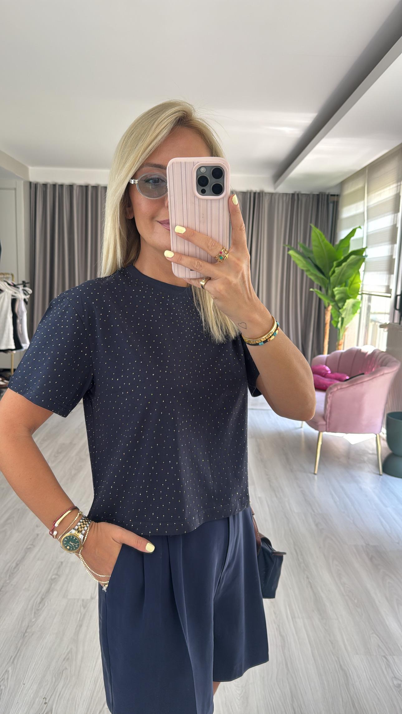 Komple Taşlı Lacivert T-Shirt